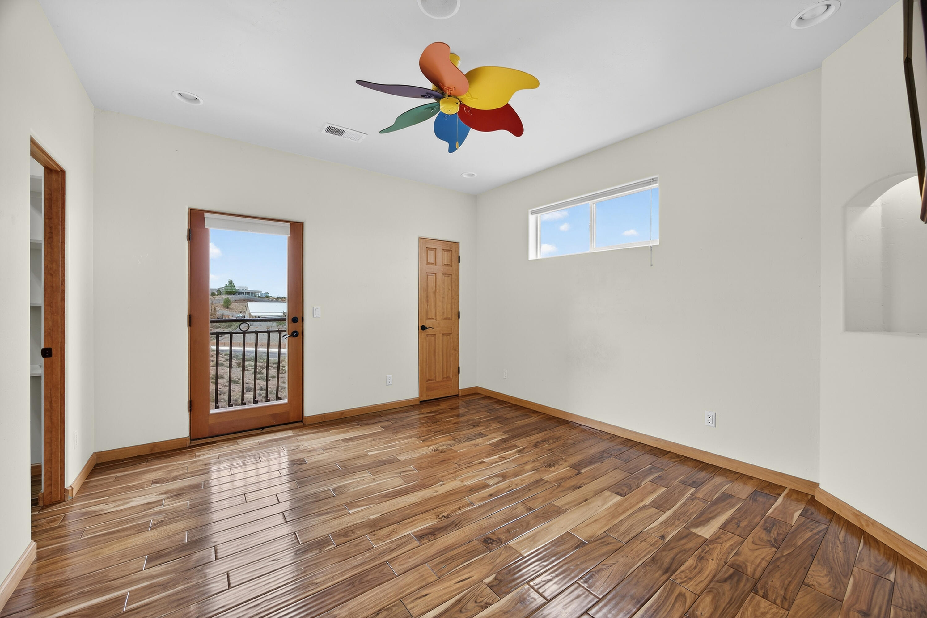 Photo 12 — 2500 Abrazo Road NE