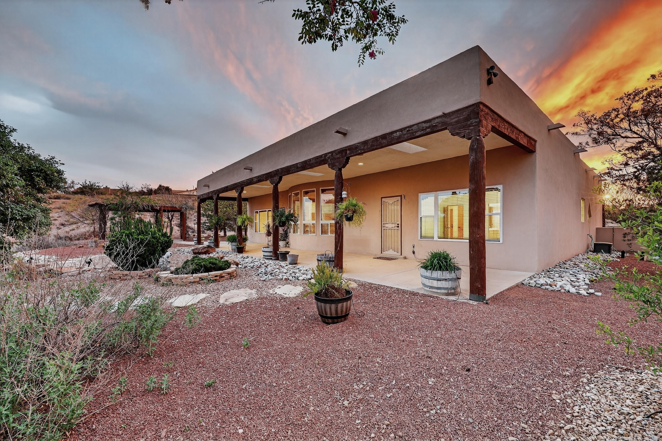 Photo 7 — 2500 Abrazo Road NE