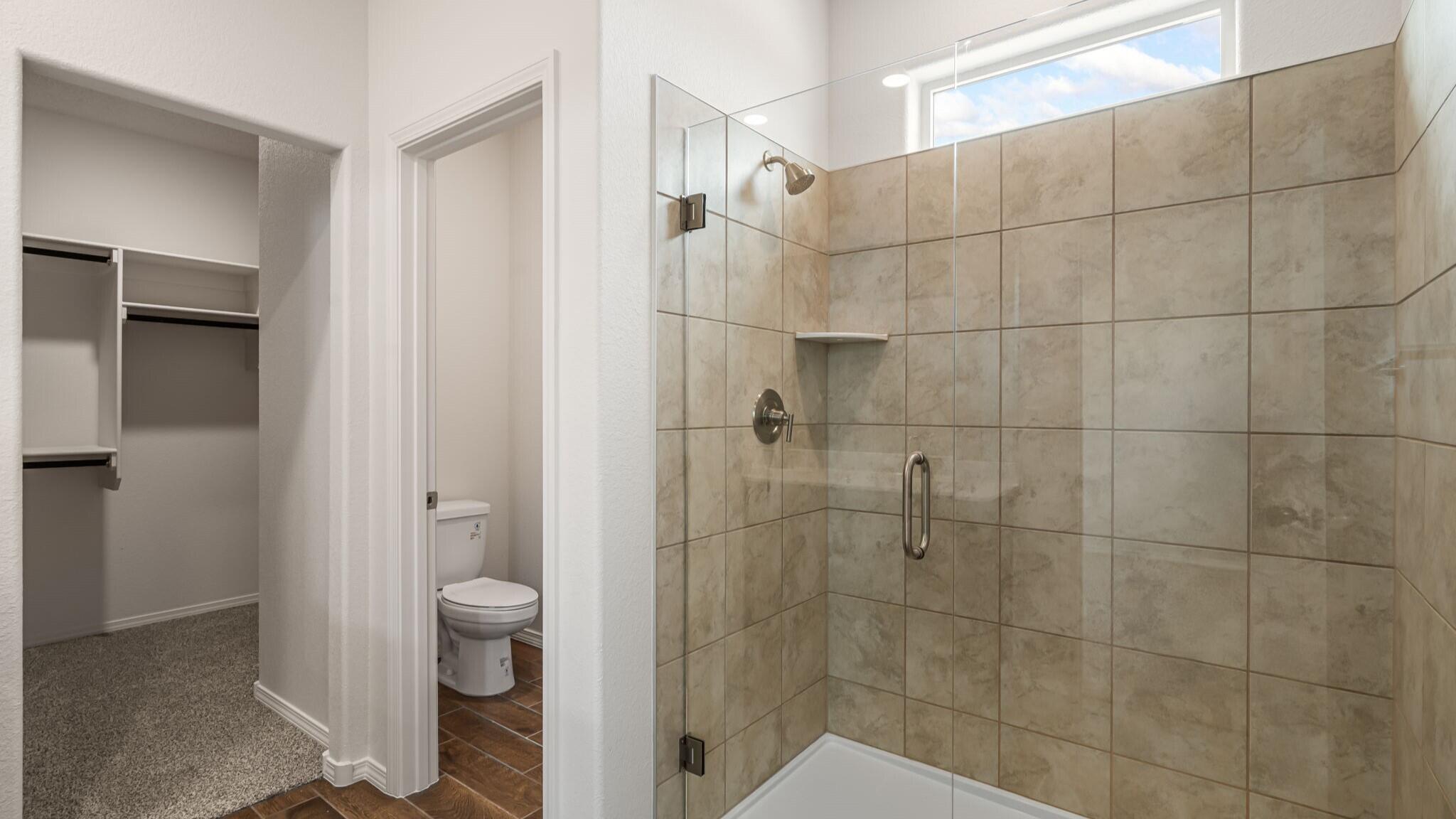 Photo 4 — 3324 Dijamant Loop SE