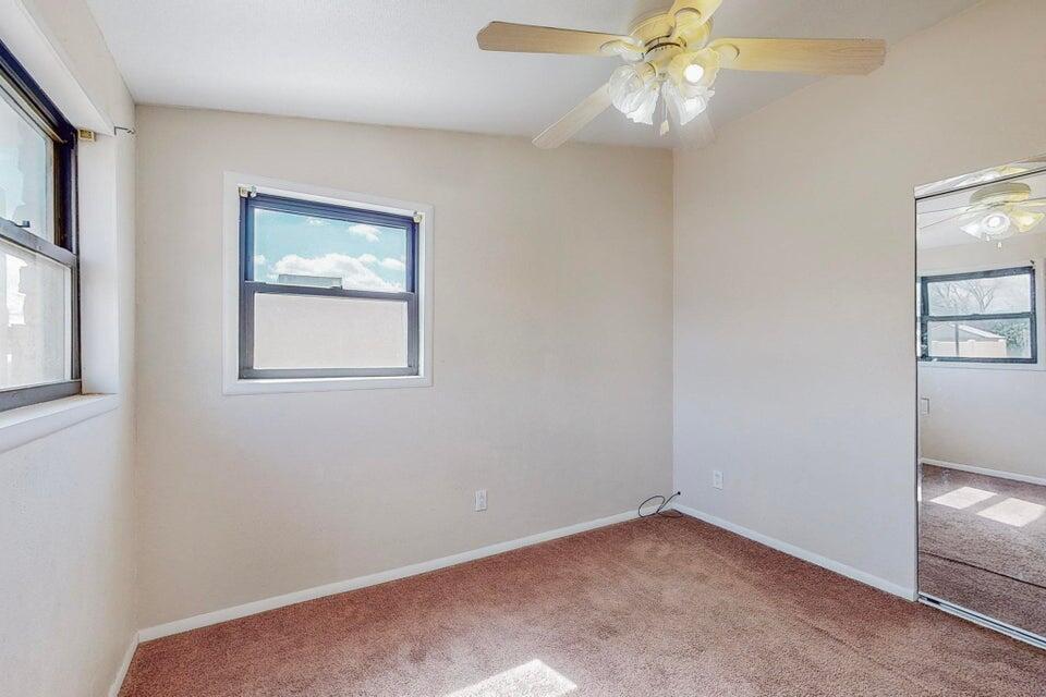 Photo 12 — 1114 Morris Street NE