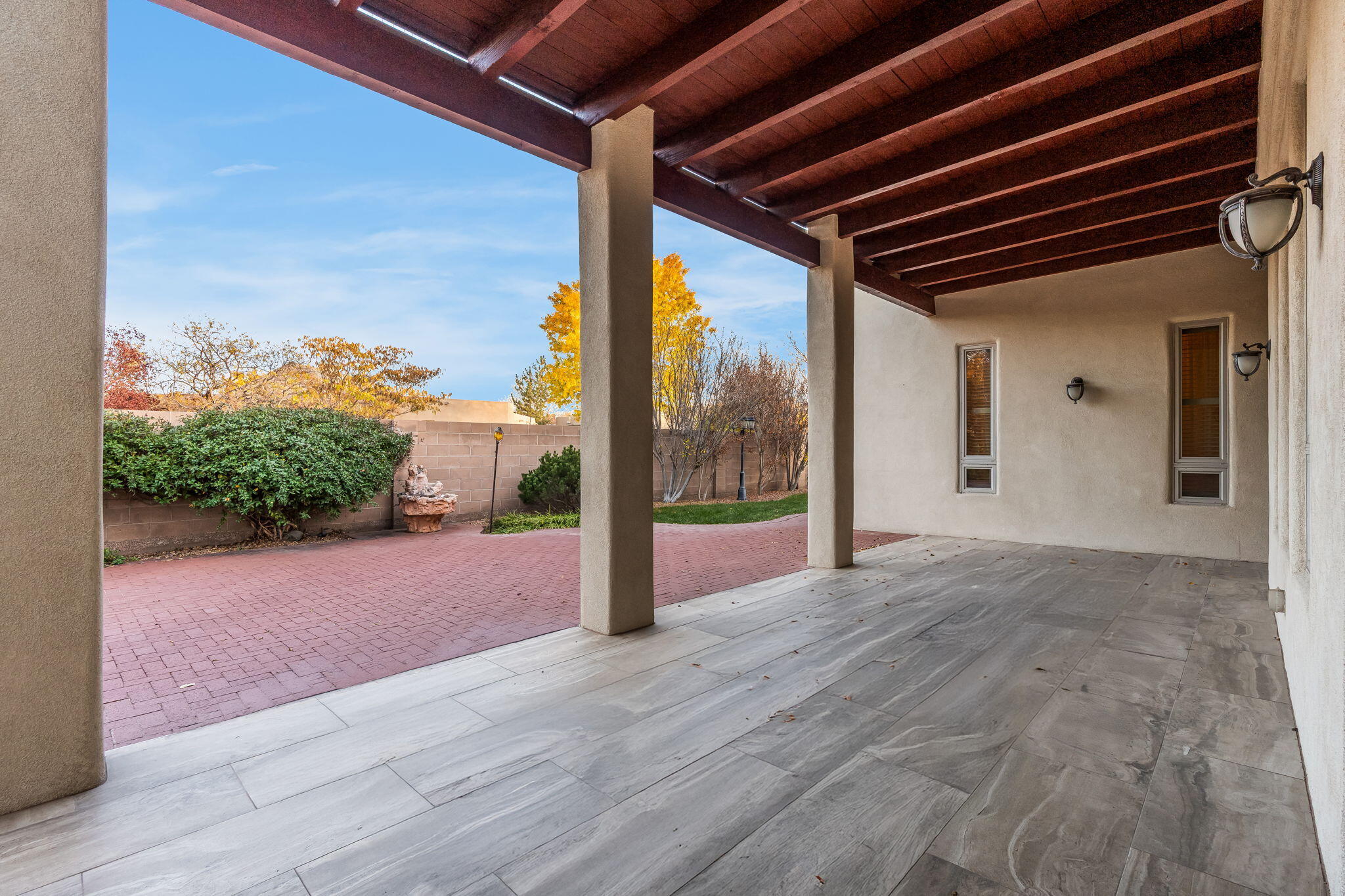 Photo 10 — 508 Laguna Seca Lane NW