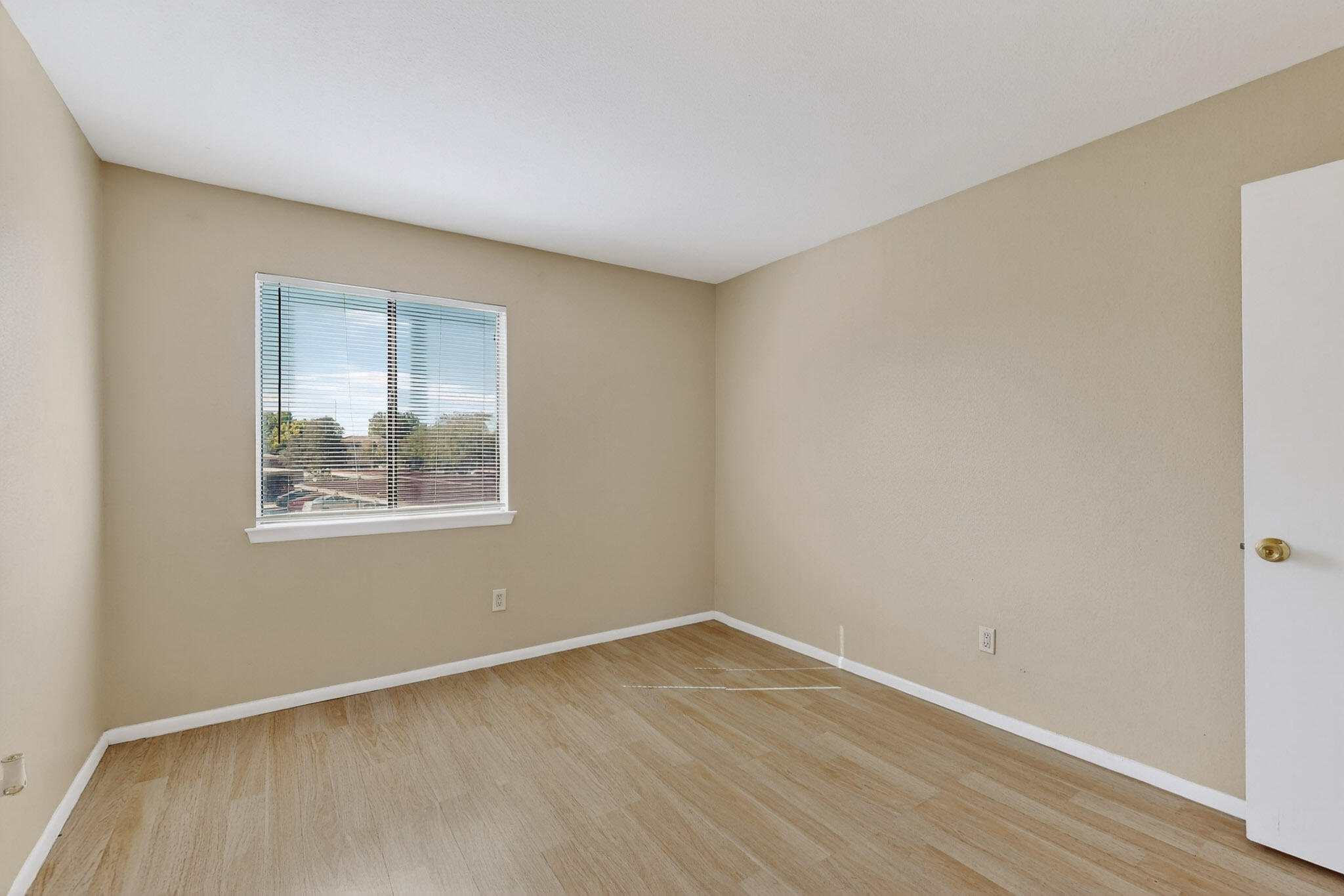 Photo 3 — 921 Country Club Drive SE APT H