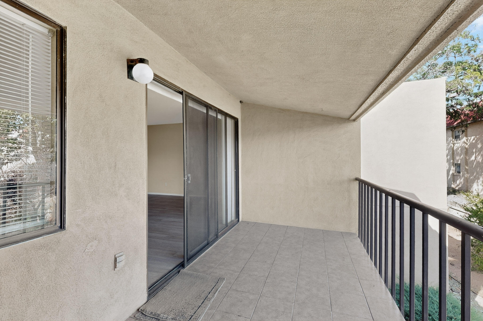 Photo 5 — 921 Country Club Drive SE APT H