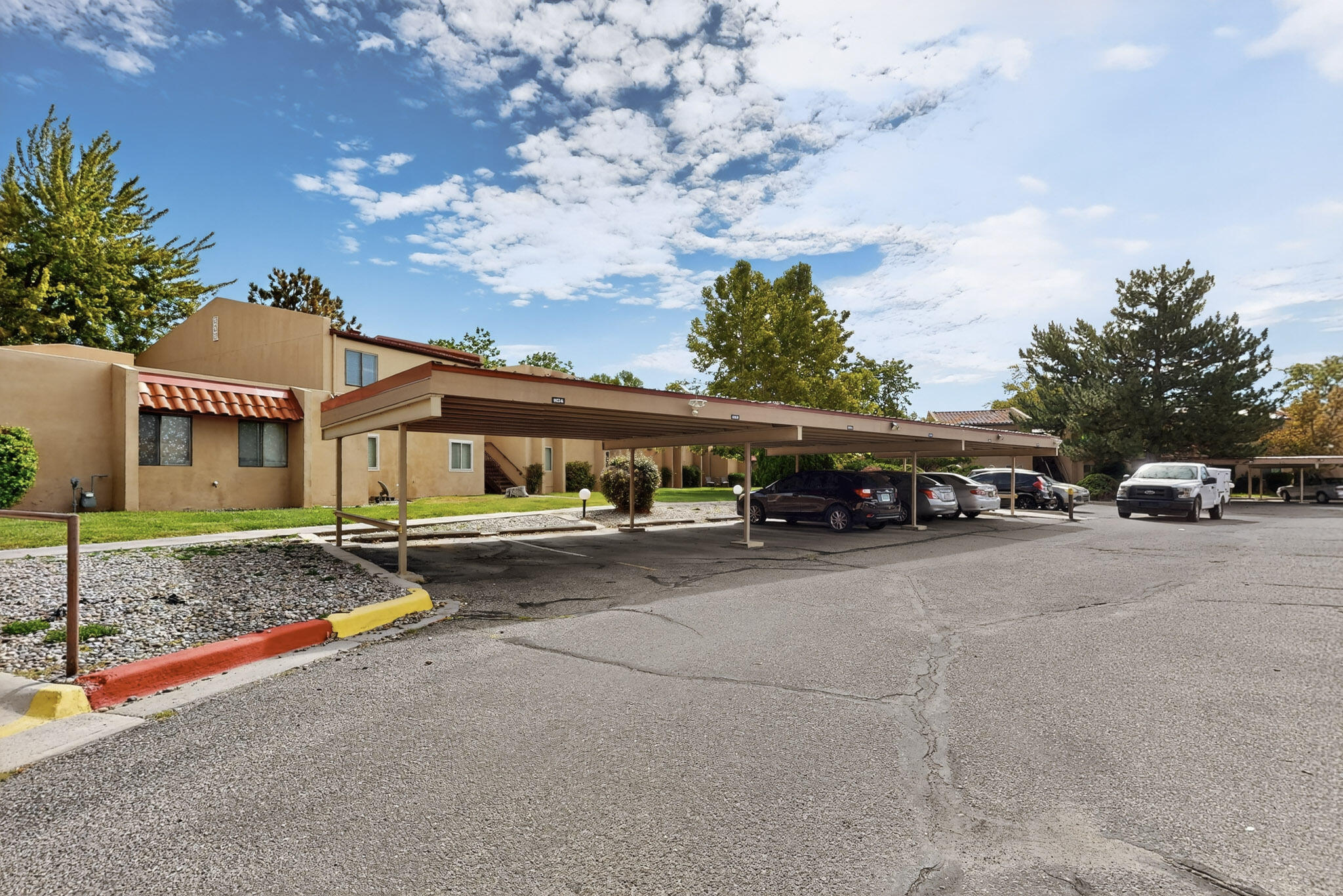 Photo 15 — 921 Country Club Drive SE APT H