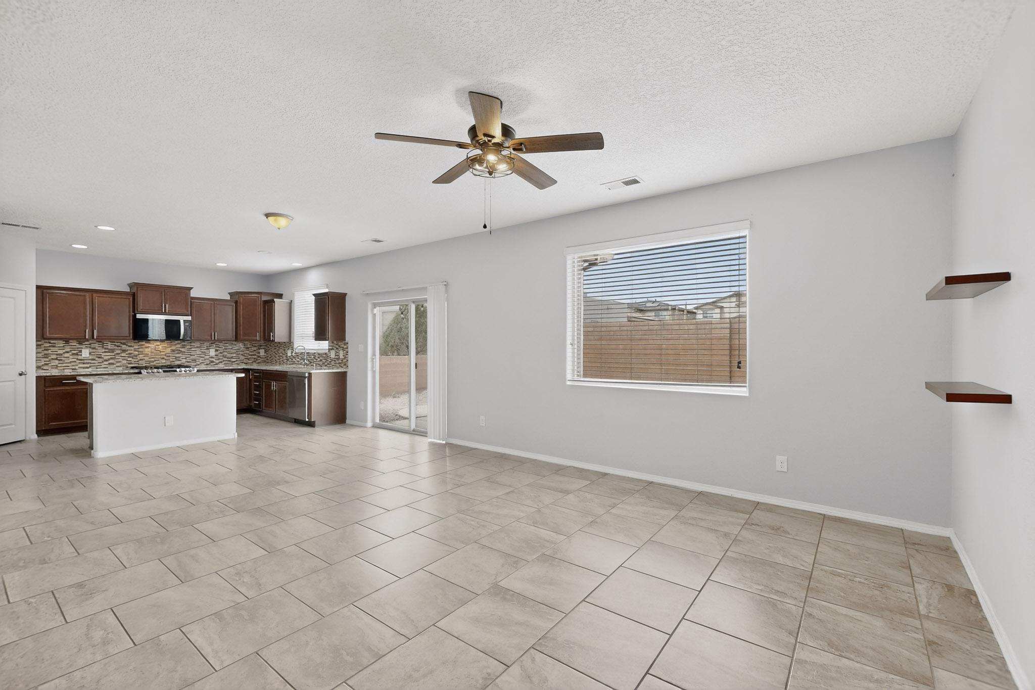 Photo 6 — 5909 Mafraq Avenue NW