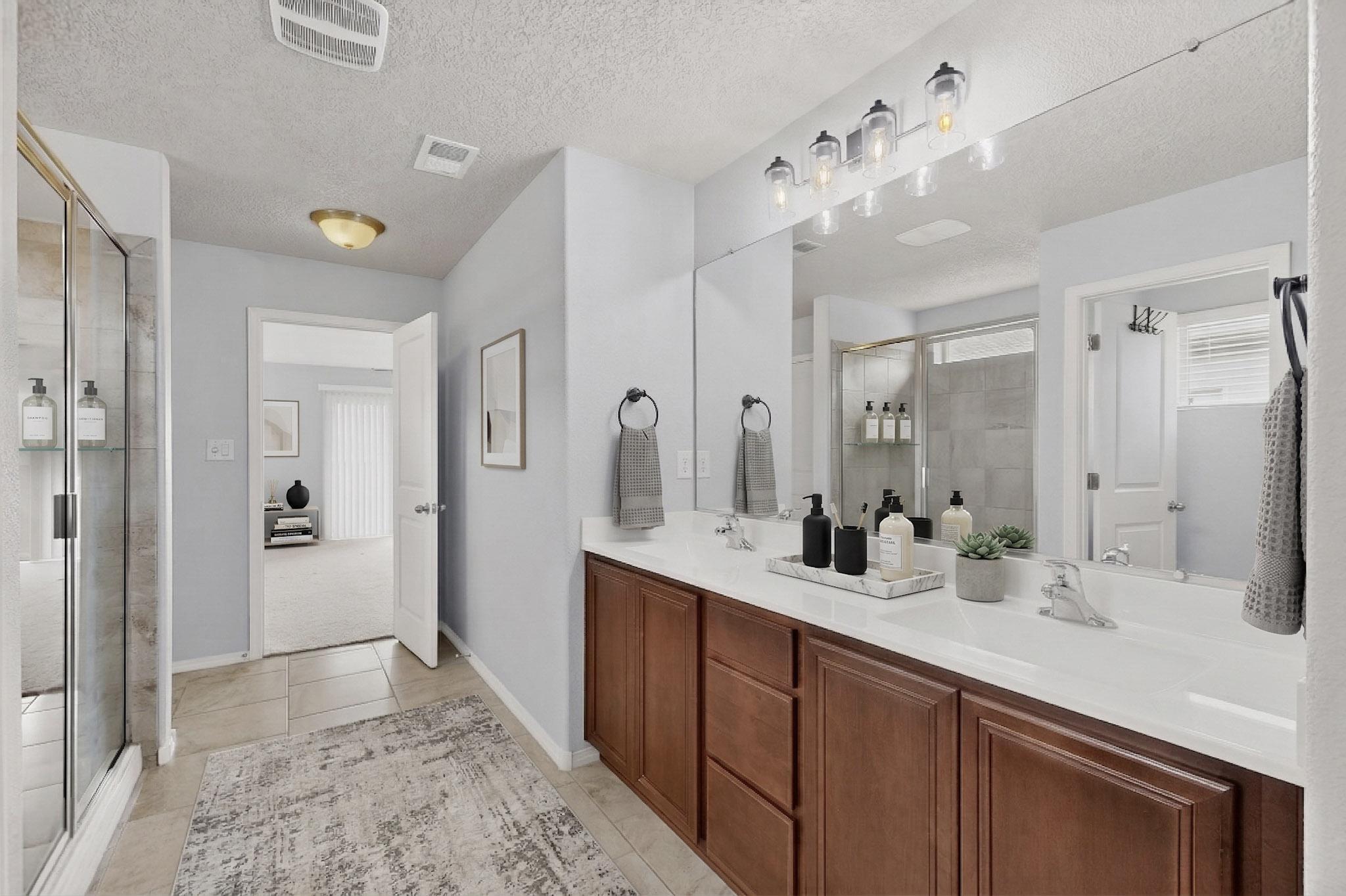 Photo 18 — 5909 Mafraq Avenue NW