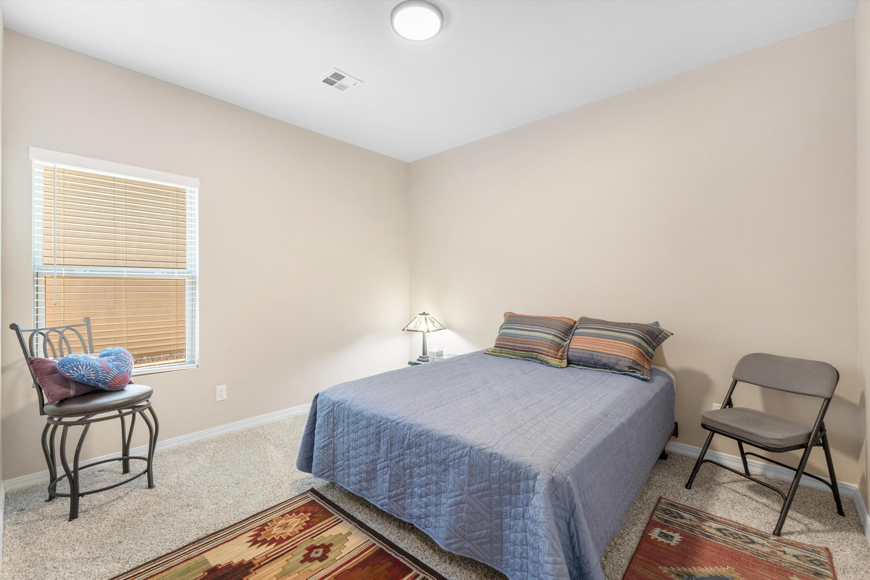 Photo 12 — 6718 Sydney Drive NE