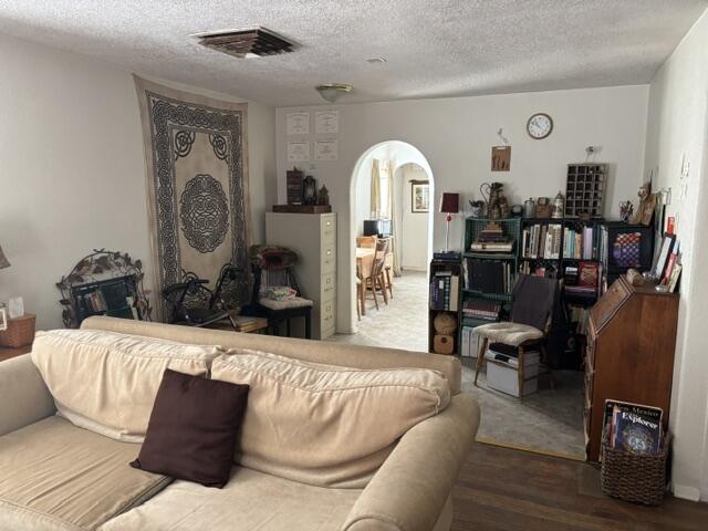 Photo 2 — 1612 Gold Avenue SE