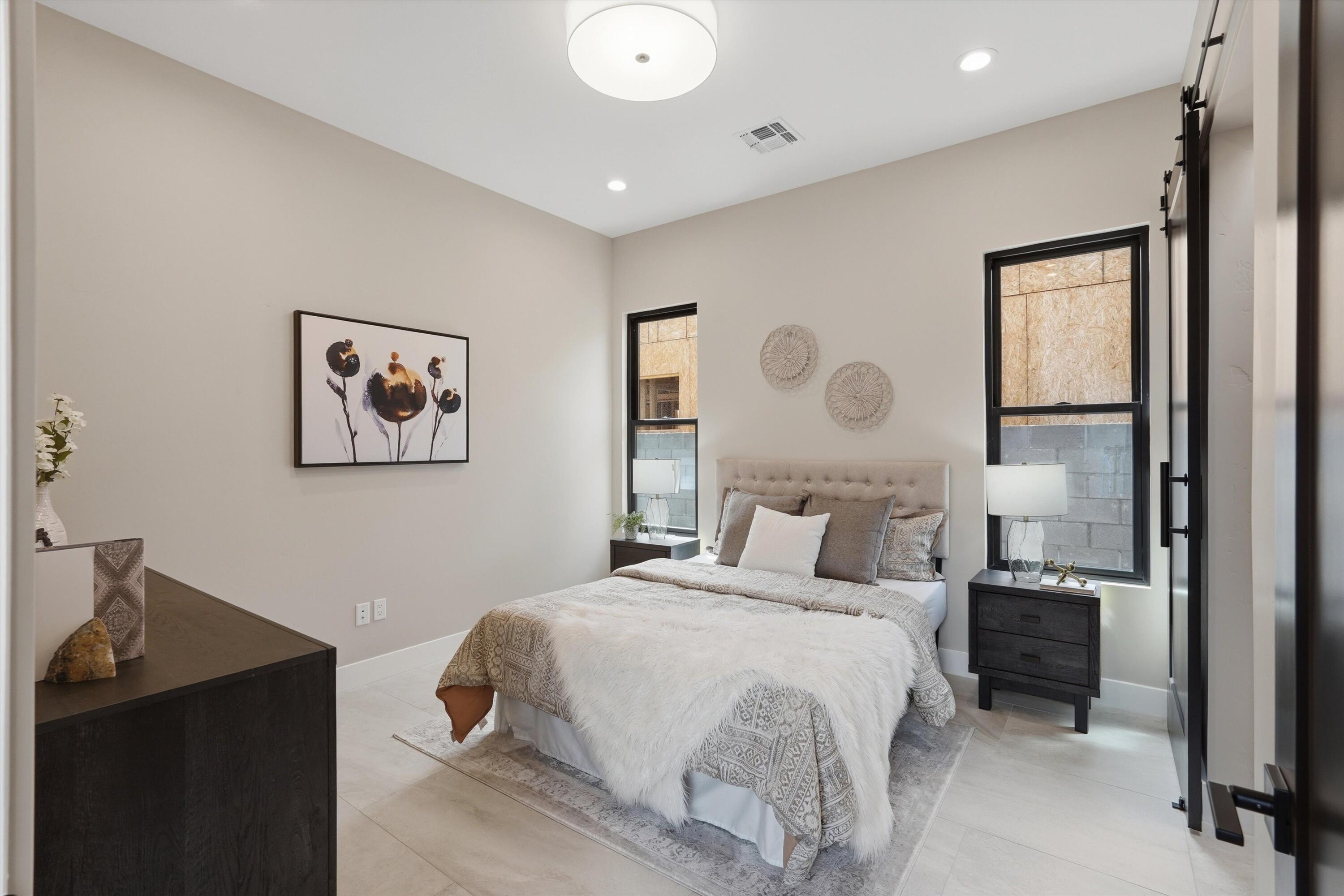 Photo 2 — 128 Los Ranchos Road NW
