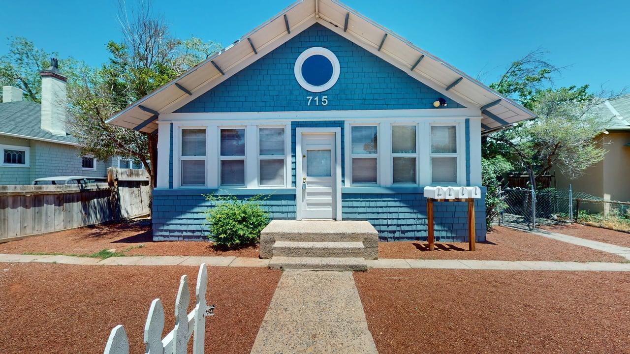715 Fruit Avenue NW, Albuquerque, NM 87102