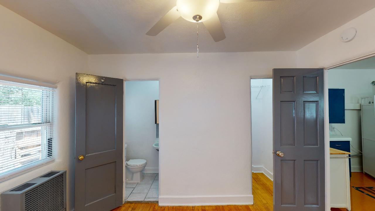 Photo 16 — 715 Fruit Avenue NW