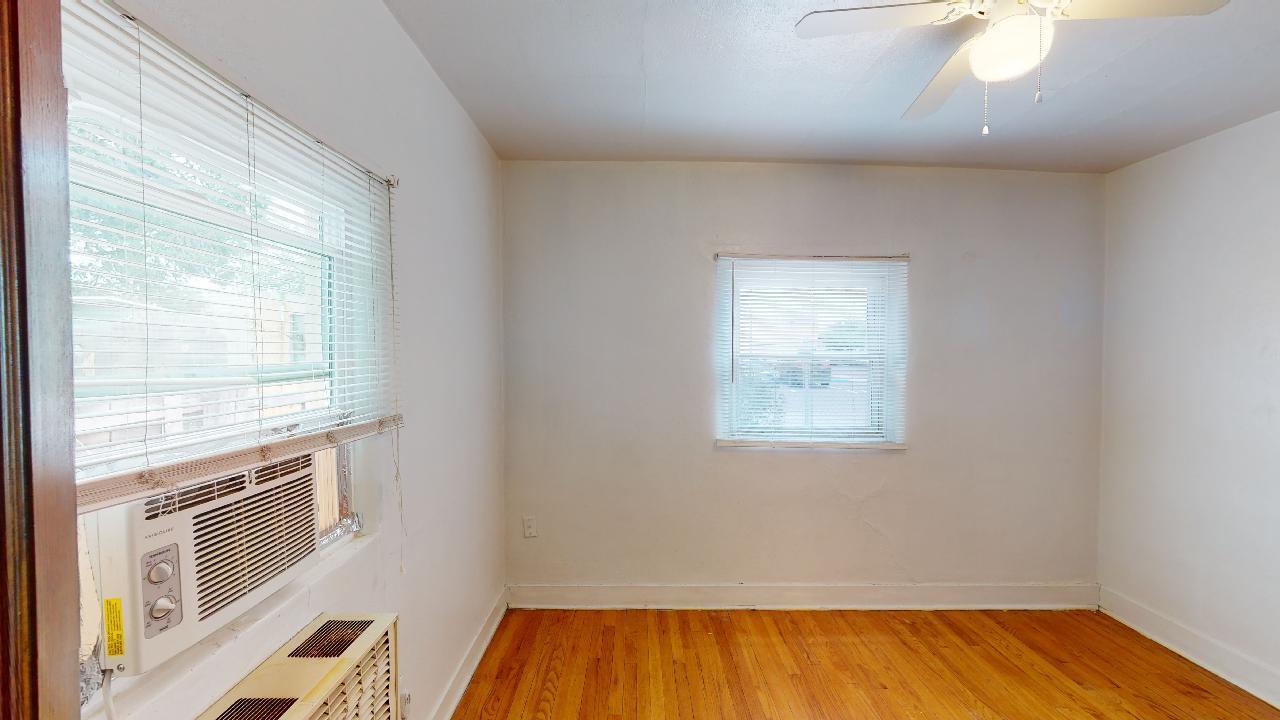 Photo 6 — 715 Fruit Avenue NW
