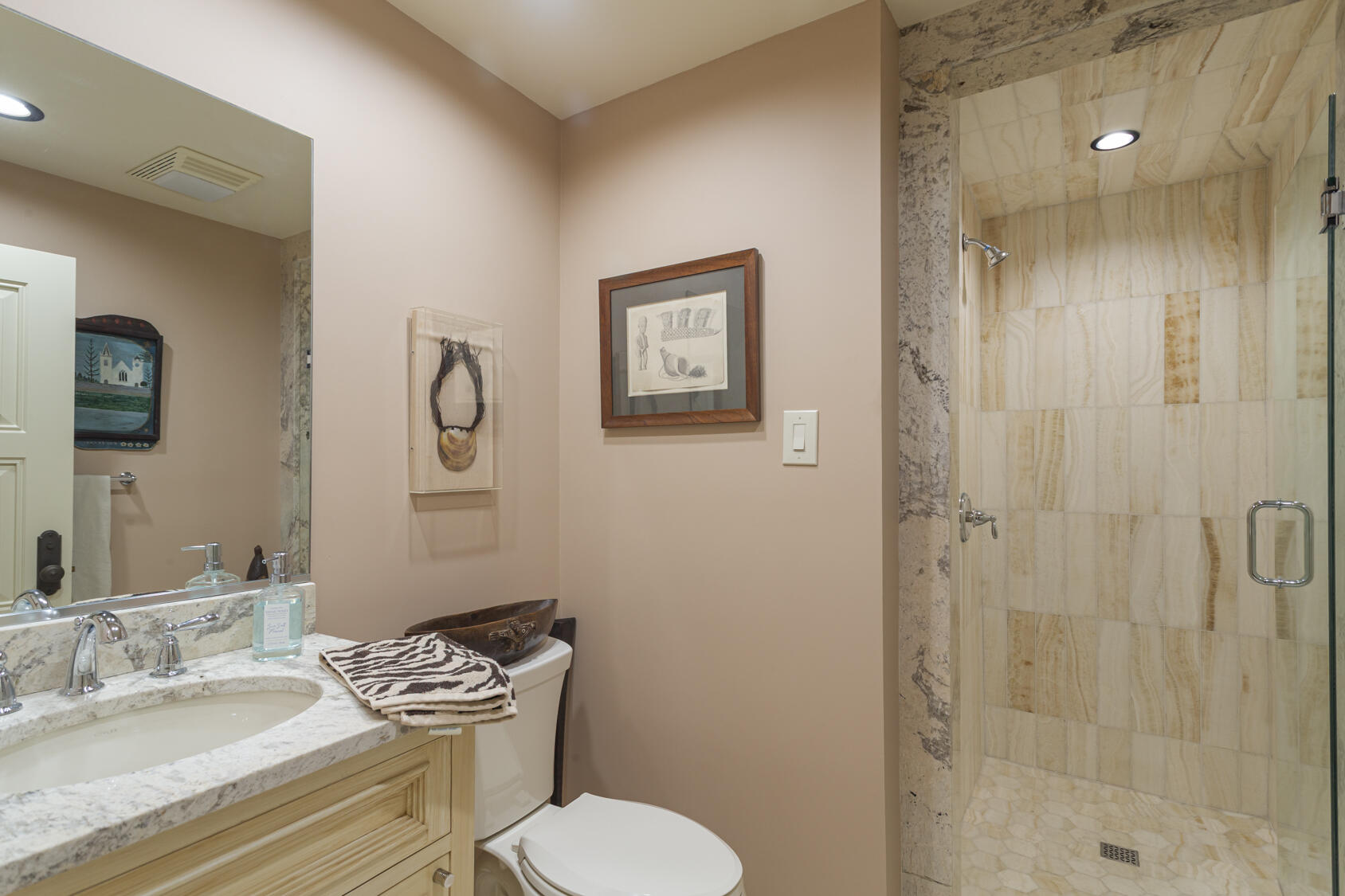 Photo 15 — 4200 Aspen Avenue NE