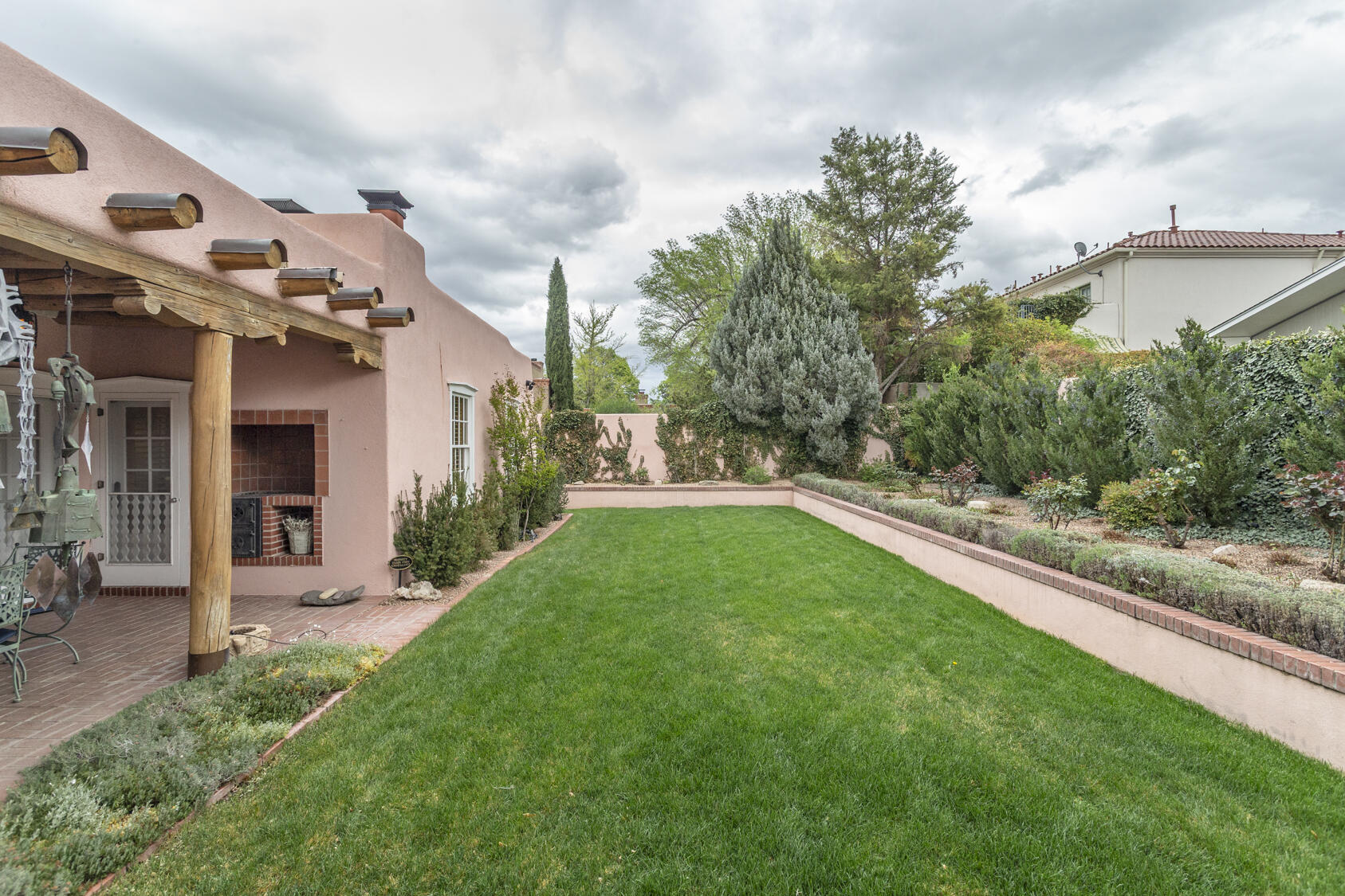 Photo 8 — 4200 Aspen Avenue NE