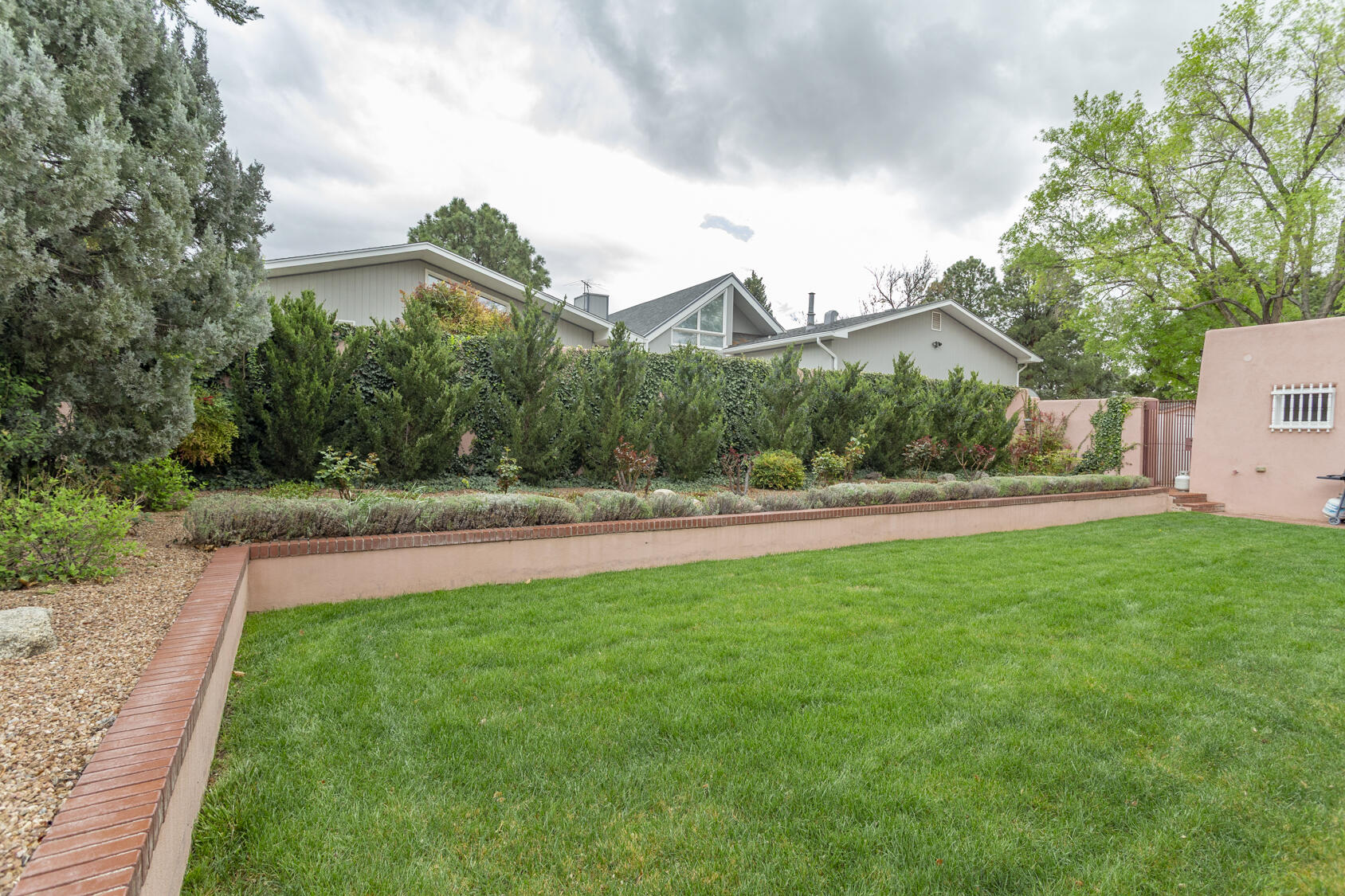 Photo 7 — 4200 Aspen Avenue NE