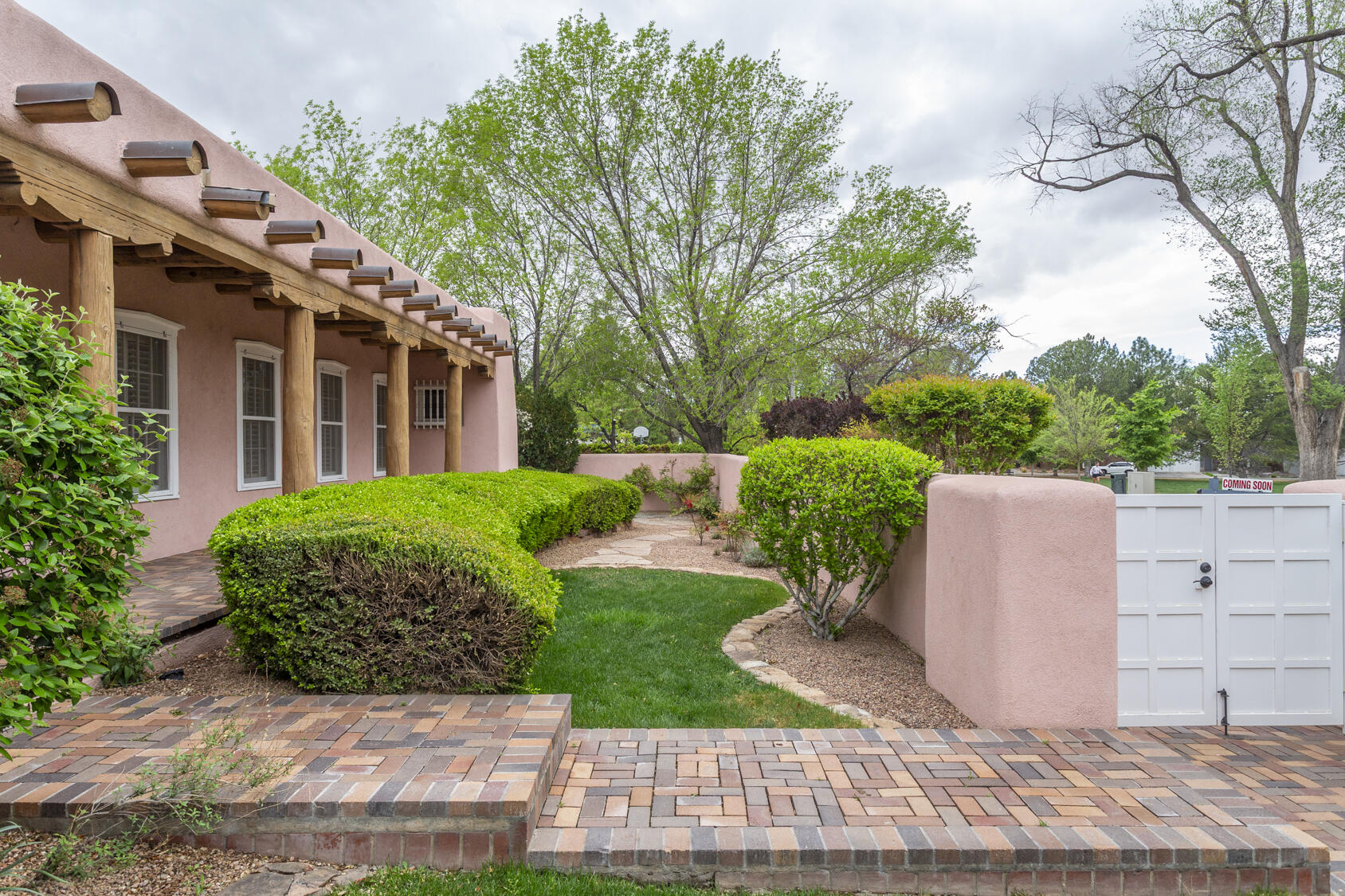Photo 3 — 4200 Aspen Avenue NE