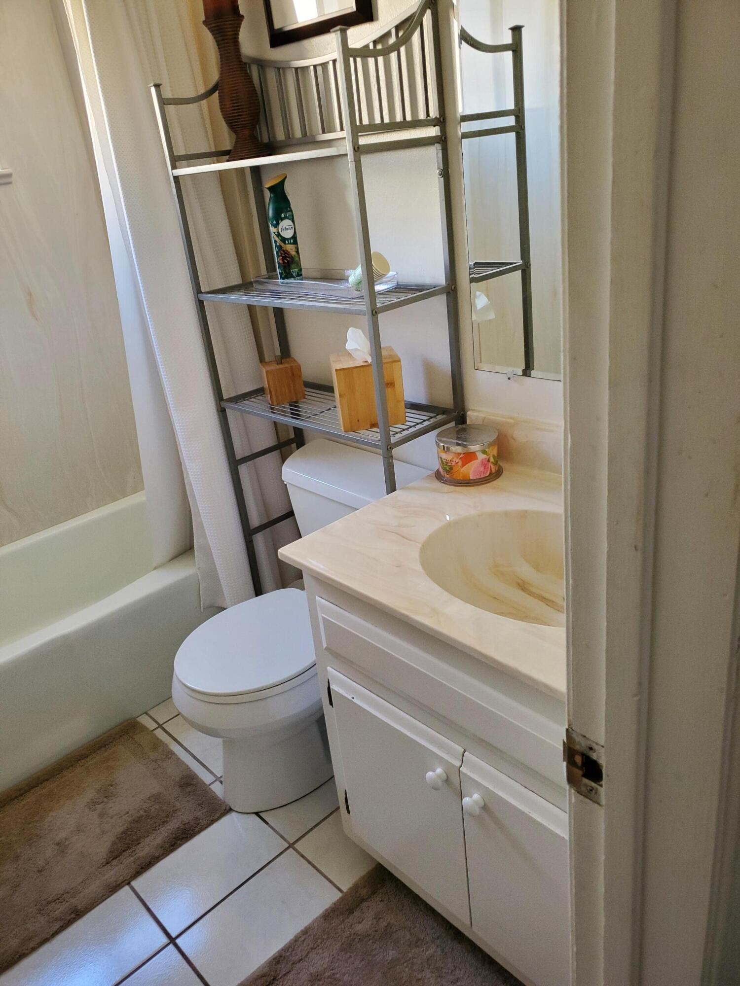 Photo 6 — 11519 E Morocco Road NE