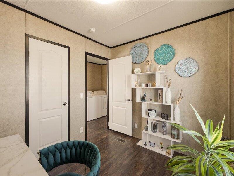 Photo 8 — 7401 San Pedro Drive NE TRLR 166