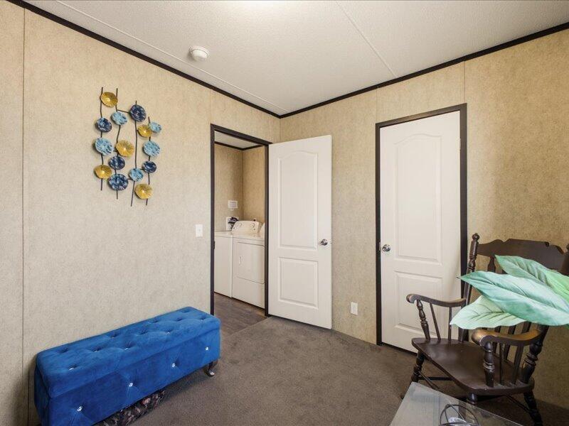 Photo 10 — 7401 San Pedro Drive NE TRLR 166