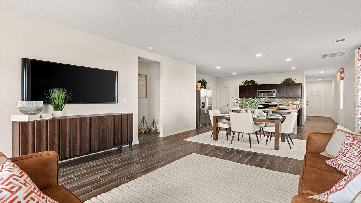 Photo 18 — 1501 Gleneagles Street NE