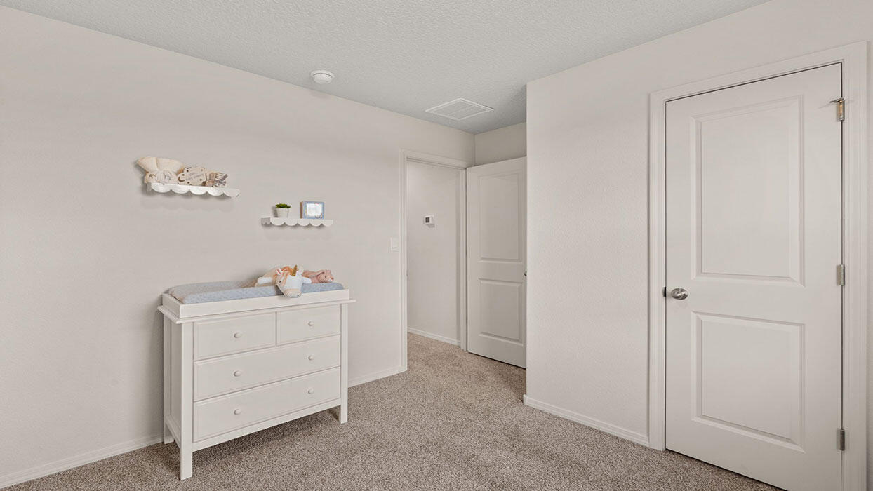 Photo 4 — 1501 Gleneagles Street NE