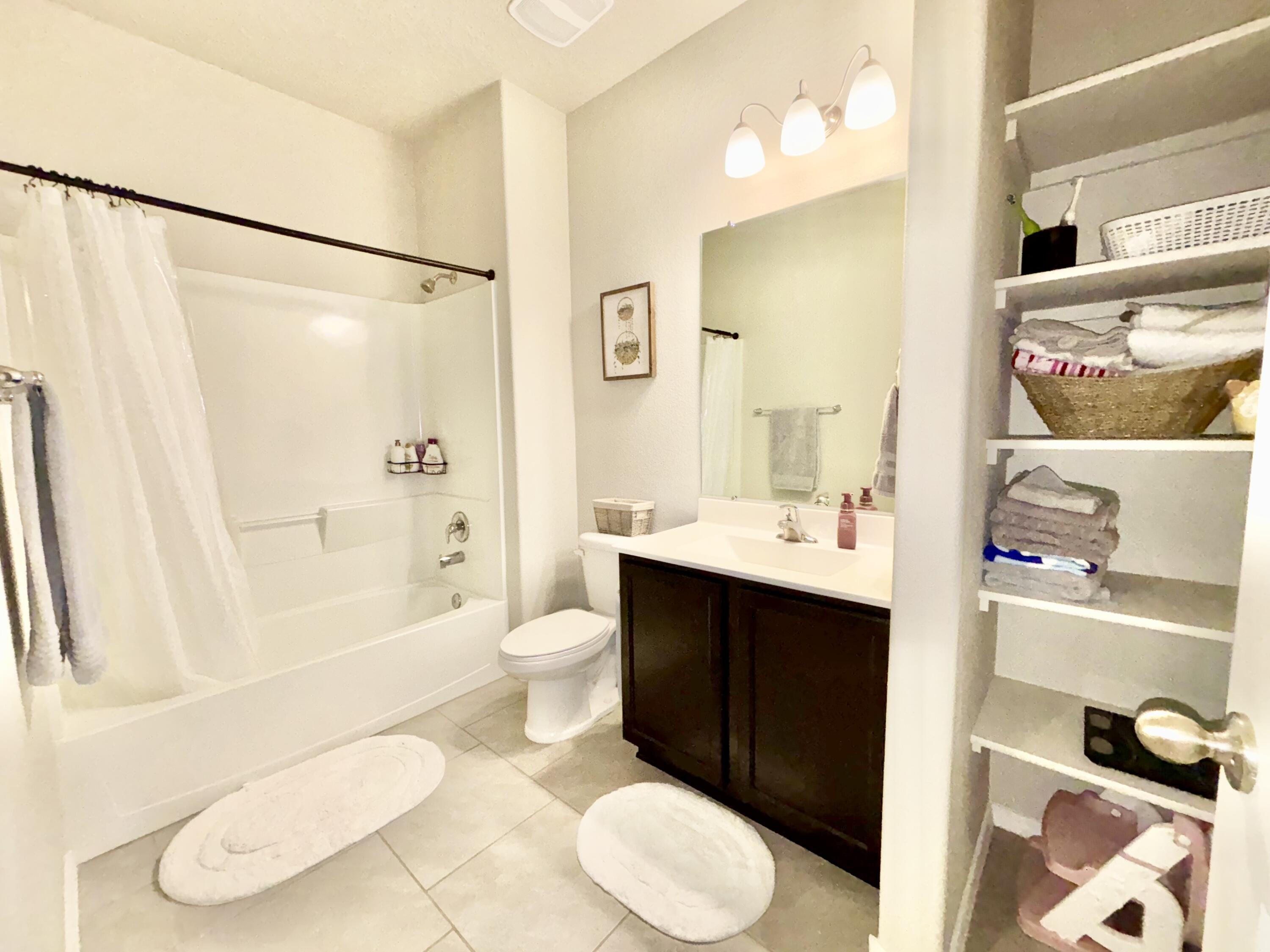 Photo 2 — 1741 NICHO Court NW