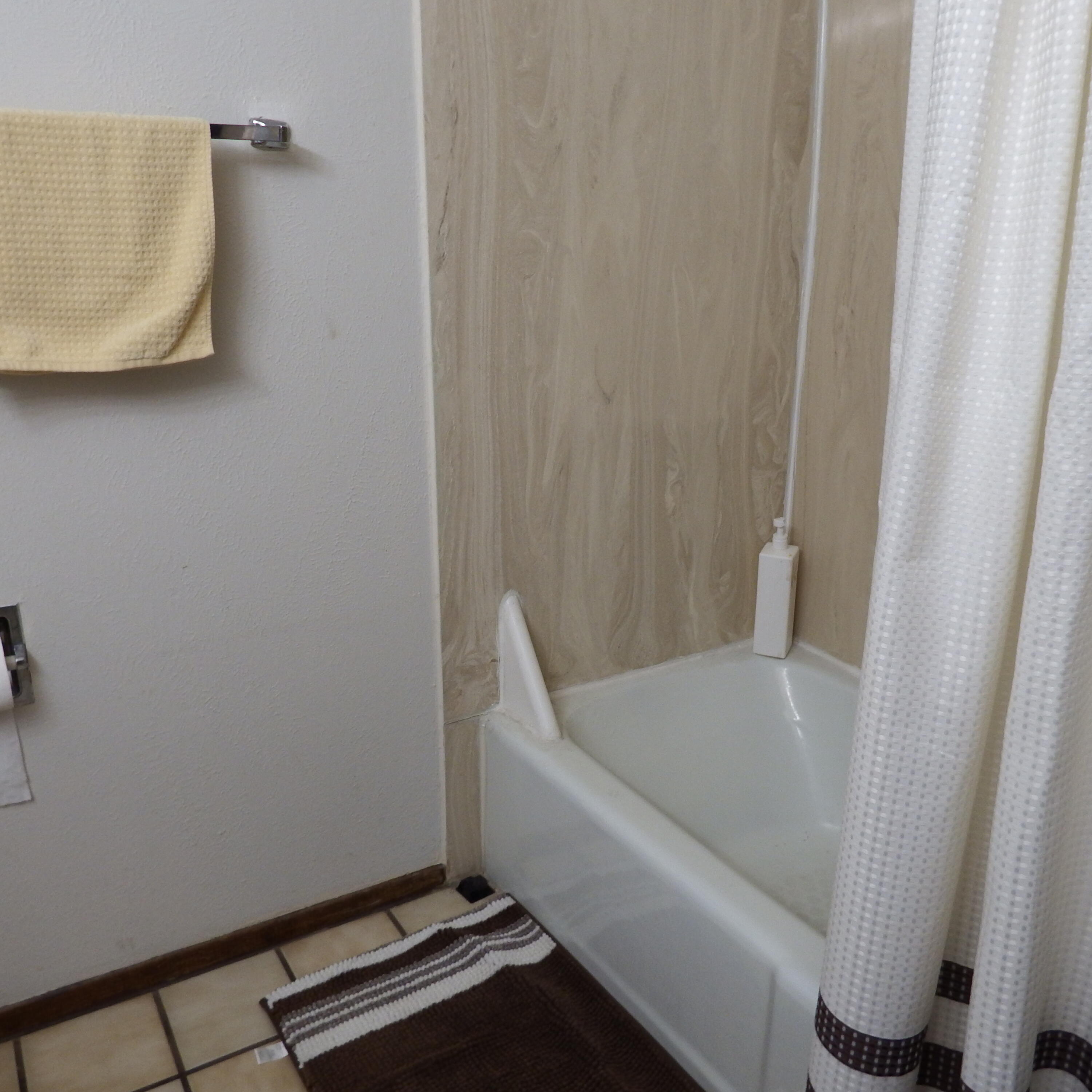 Photo 2 — 3600 Eubank Boulevard NE 2C
