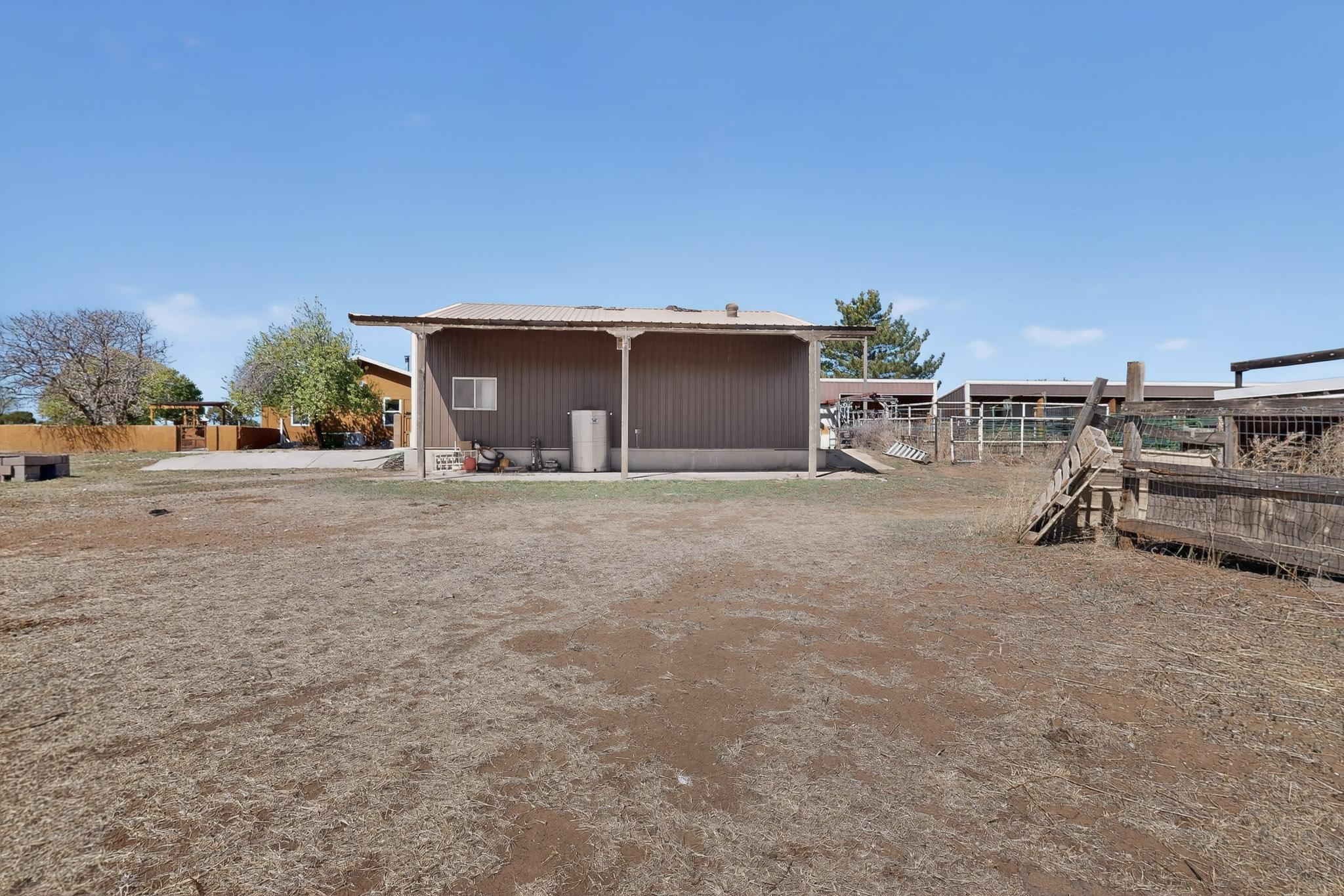 Photo 16 — 95 Lesperance Road