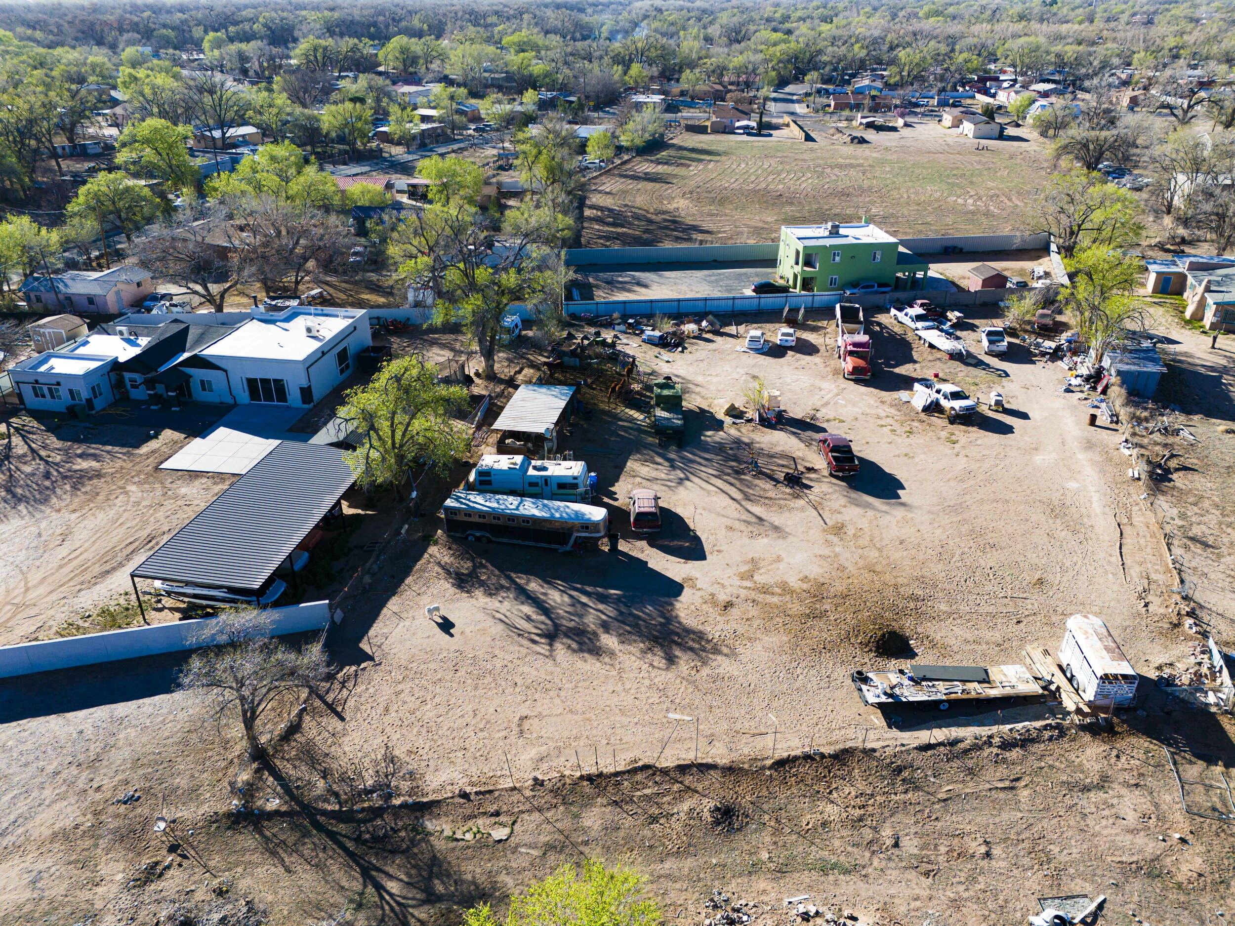 Photo 4 — 2255 Perry Road SW