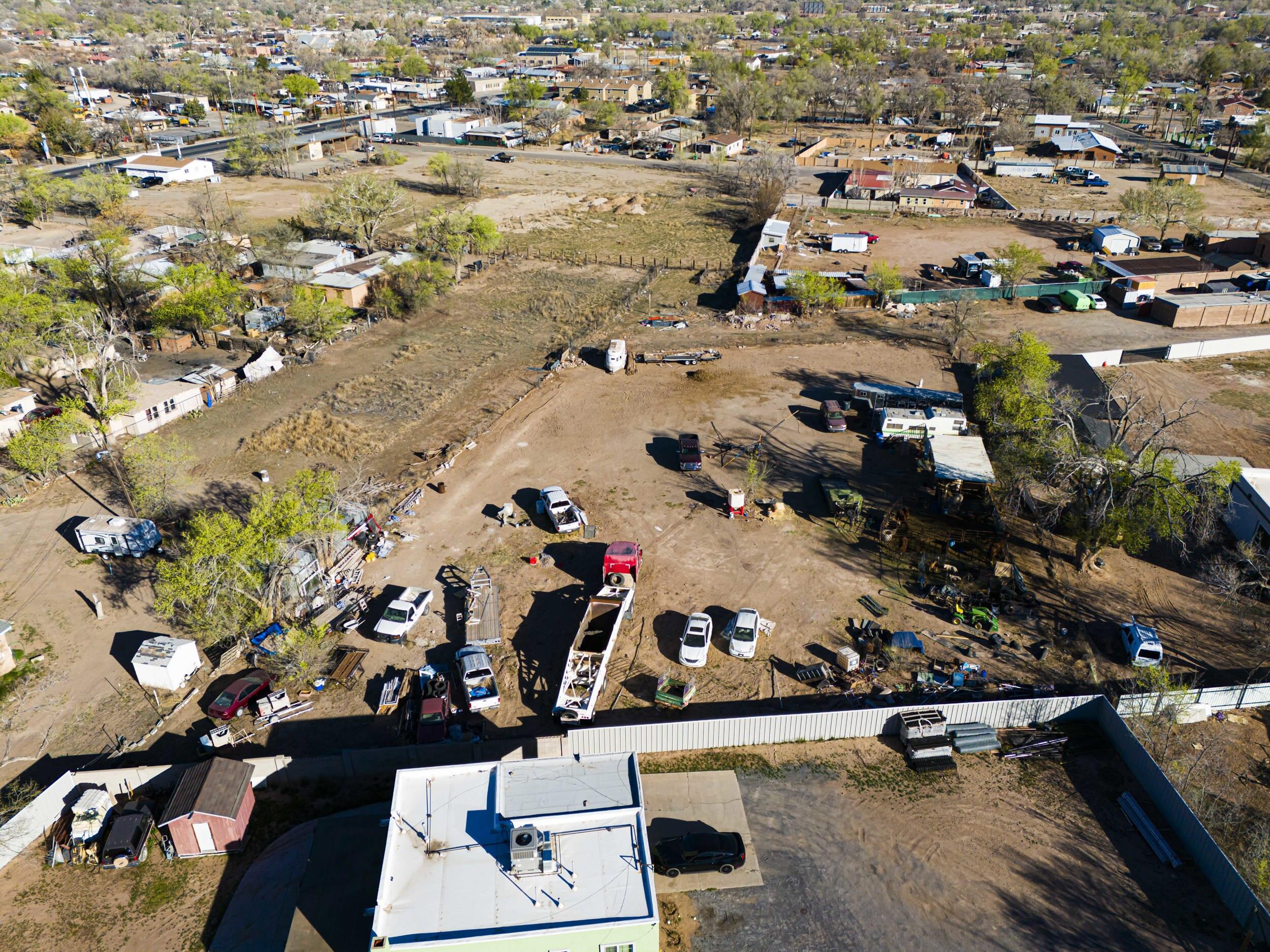 Photo 8 — 2255 Perry Road SW