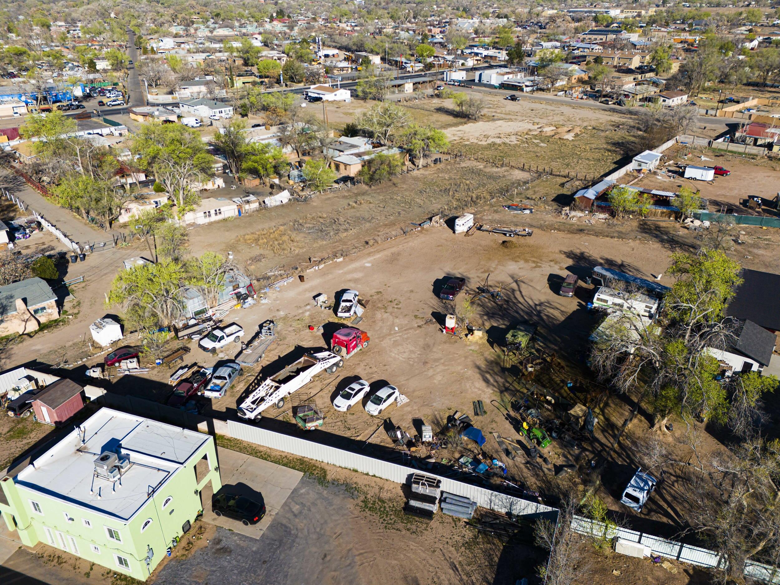 Photo 9 — 2255 Perry Road SW