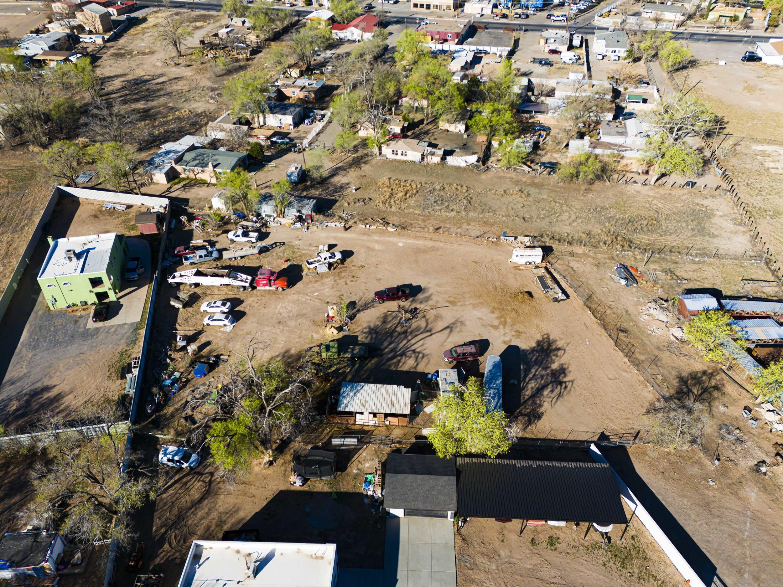Photo 11 — 2255 Perry Road SW