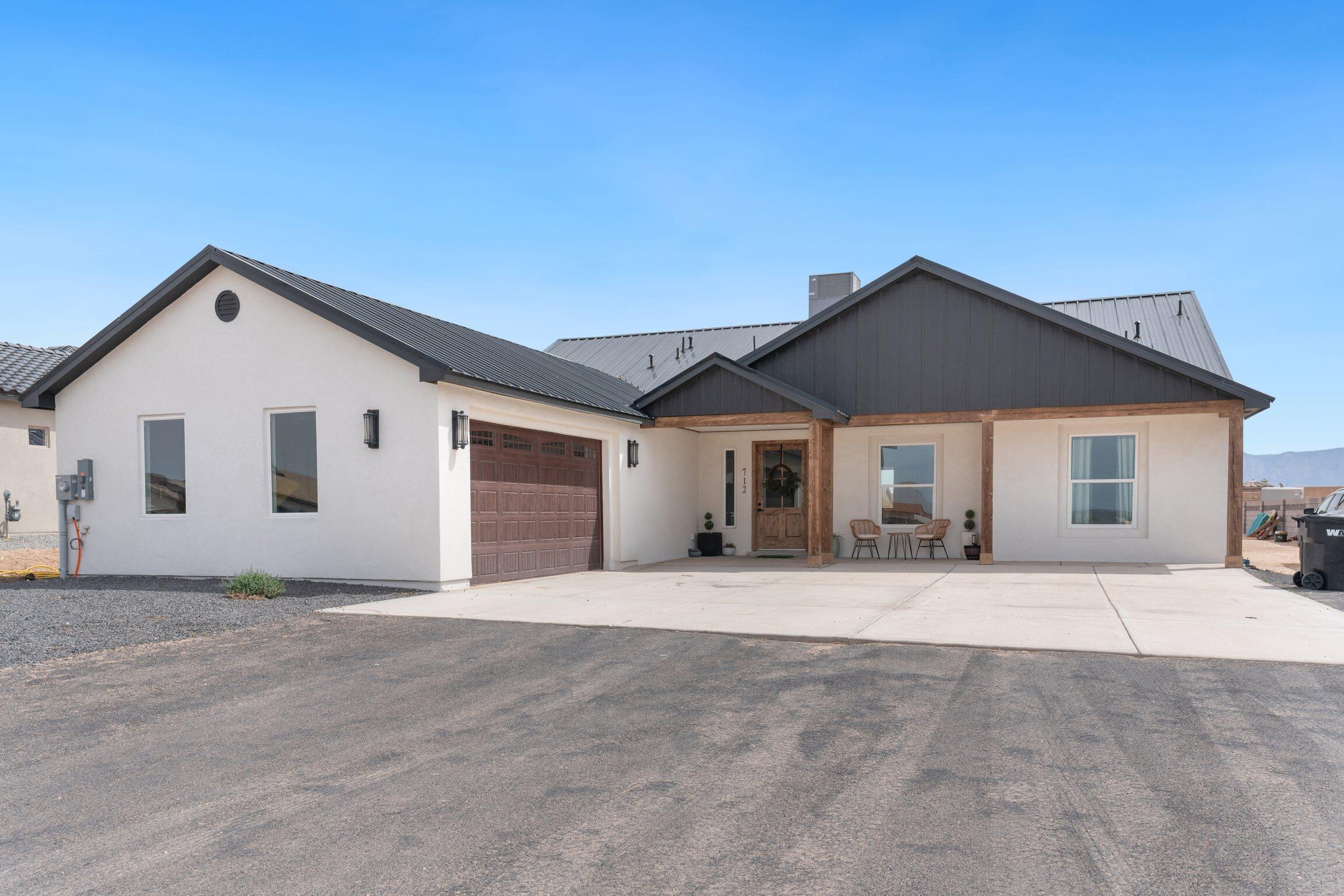 712 2nd Street NE, Rio Rancho, NM 87124