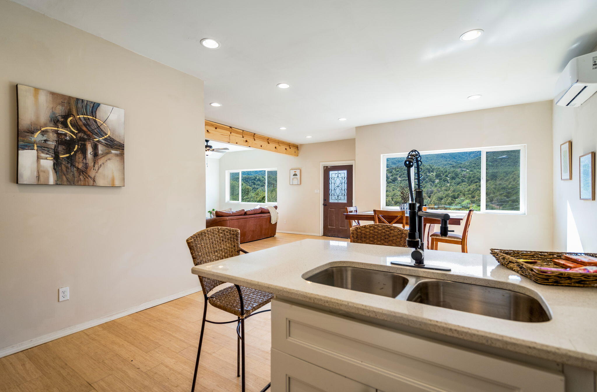 Photo 9 — 7 Shasta Court