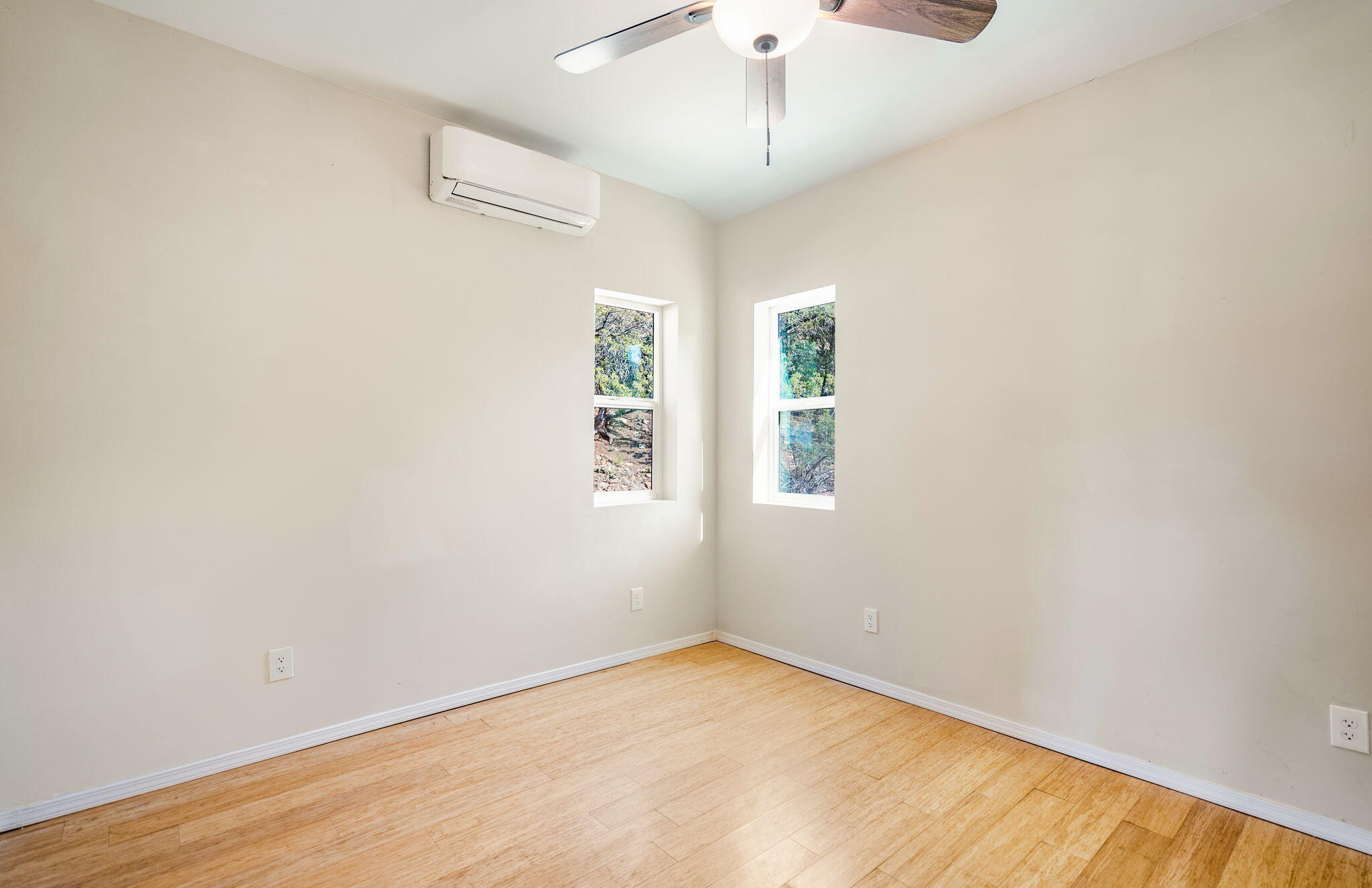 Photo 18 — 7 Shasta Court