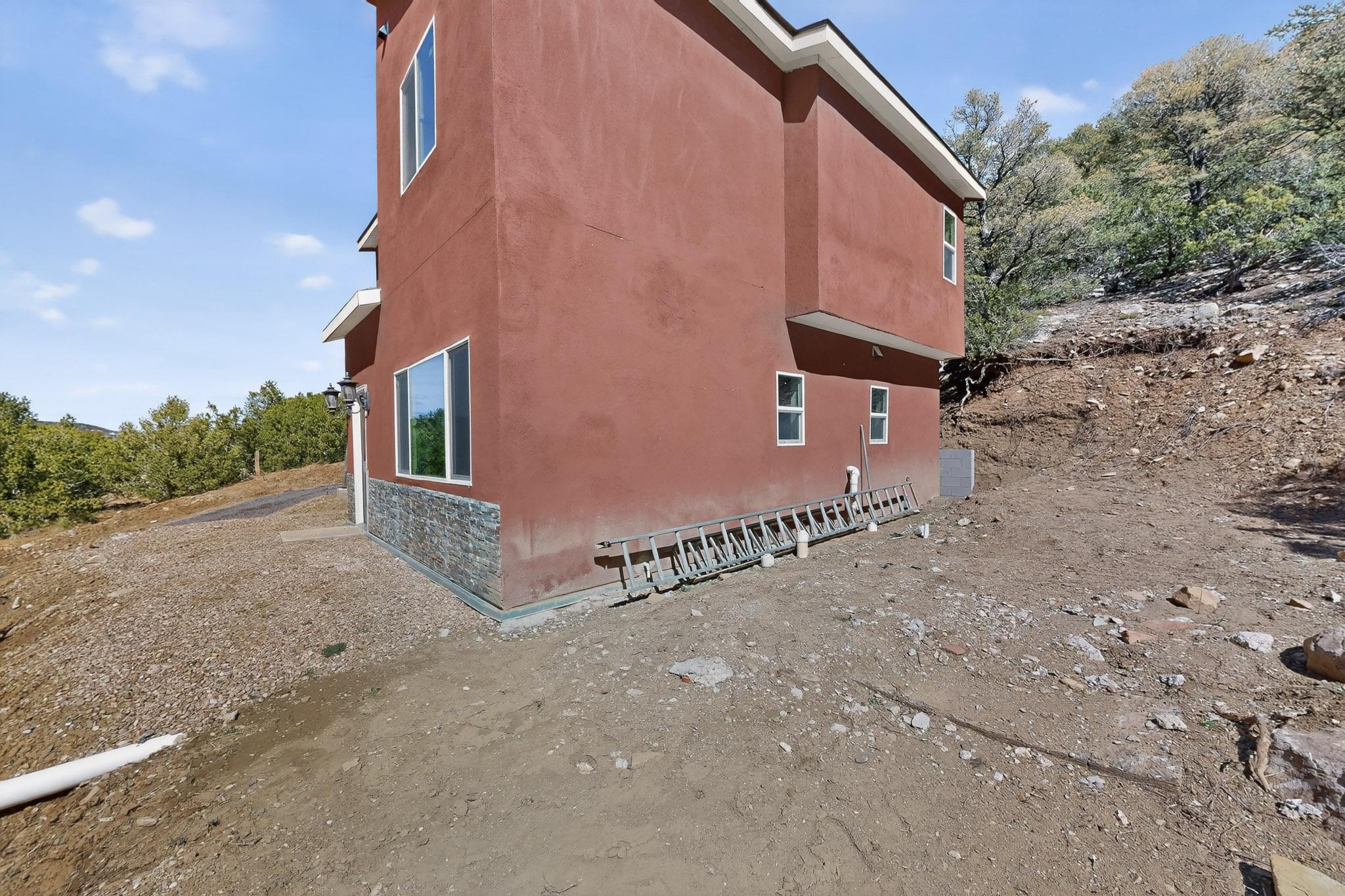 Photo 6 — 7 Shasta Court
