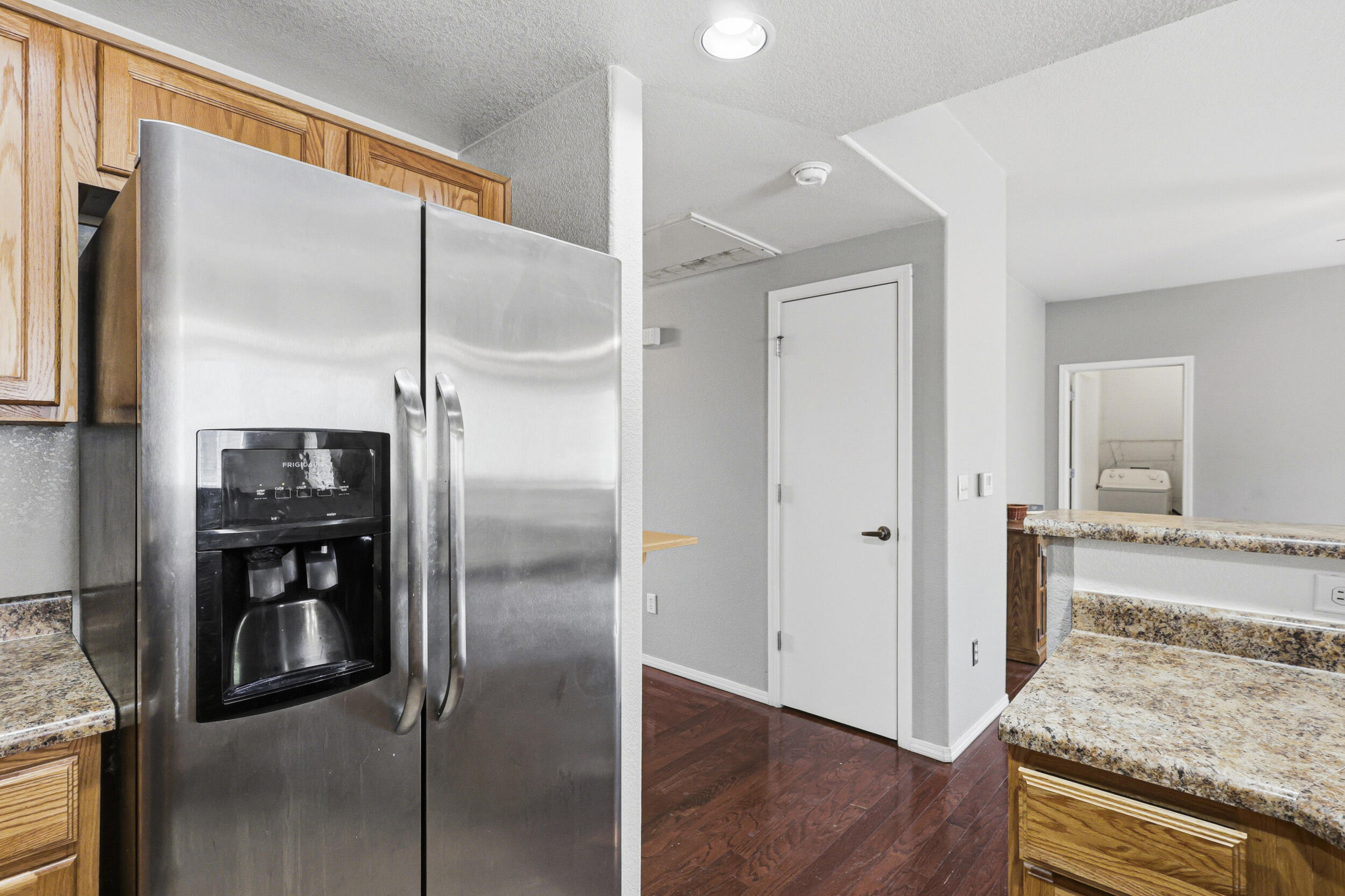 Photo 17 — 6800 Vista Del Norte Road NE # 2121