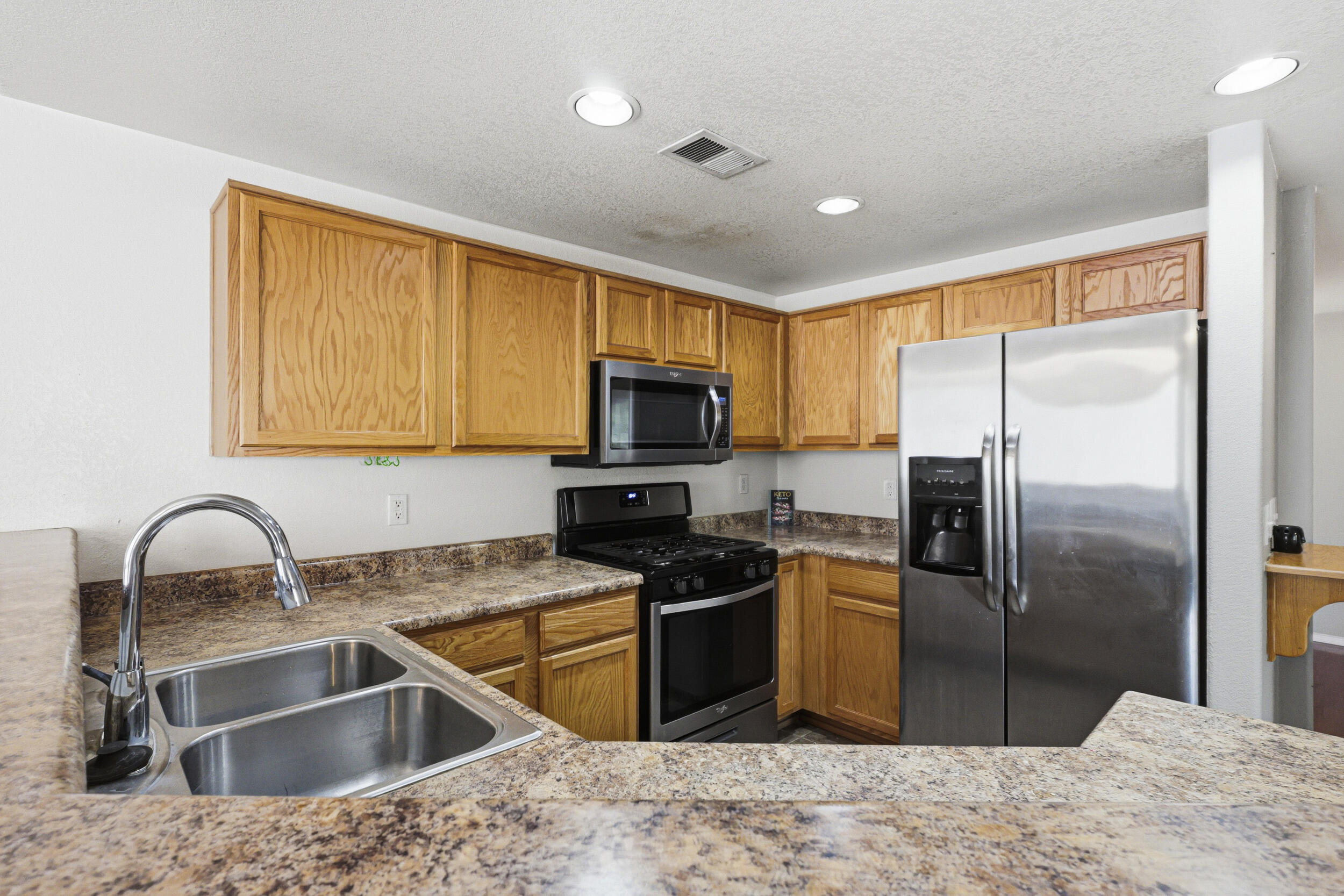 Photo 16 — 6800 Vista Del Norte Road NE # 2121
