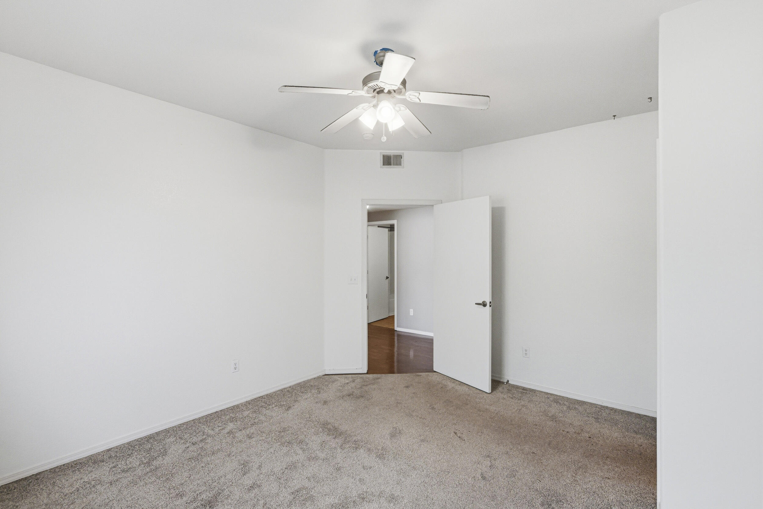 Photo 13 — 6800 Vista Del Norte Road NE # 2121