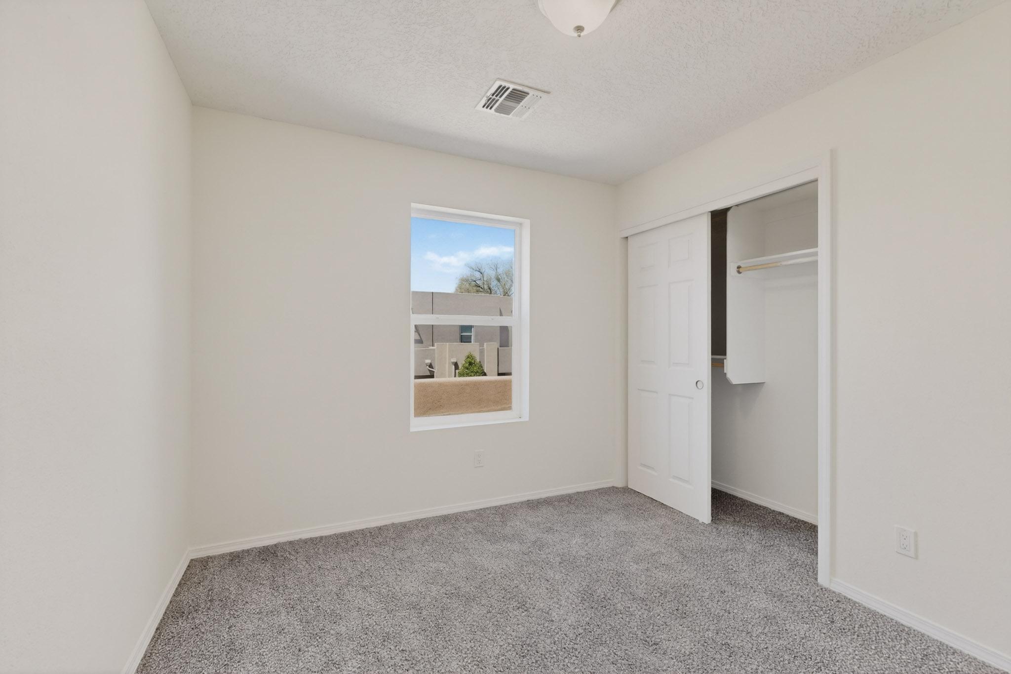 Photo 19 — 311 San Clemente Avenue NW