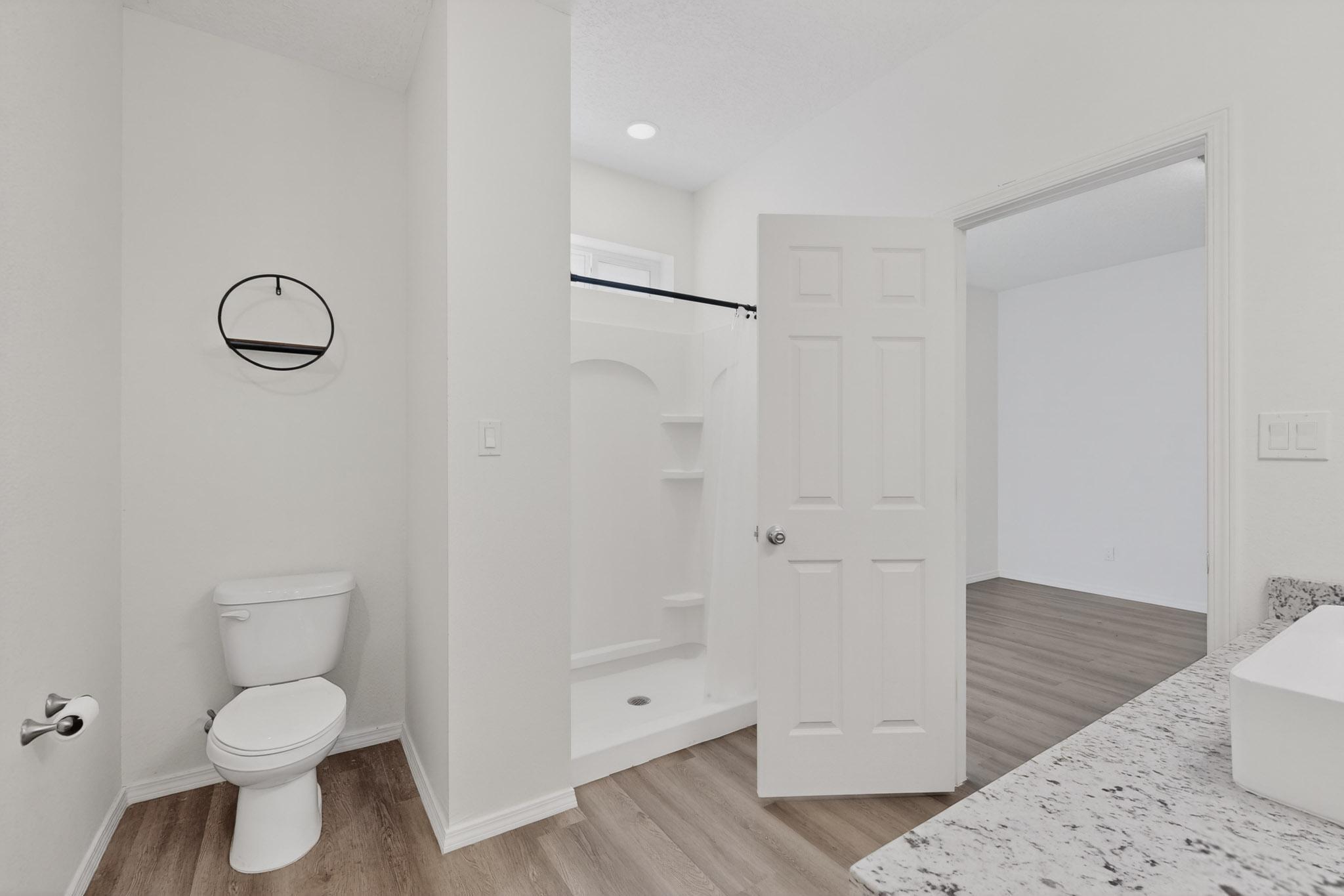 Photo 11 — 311 San Clemente Avenue NW