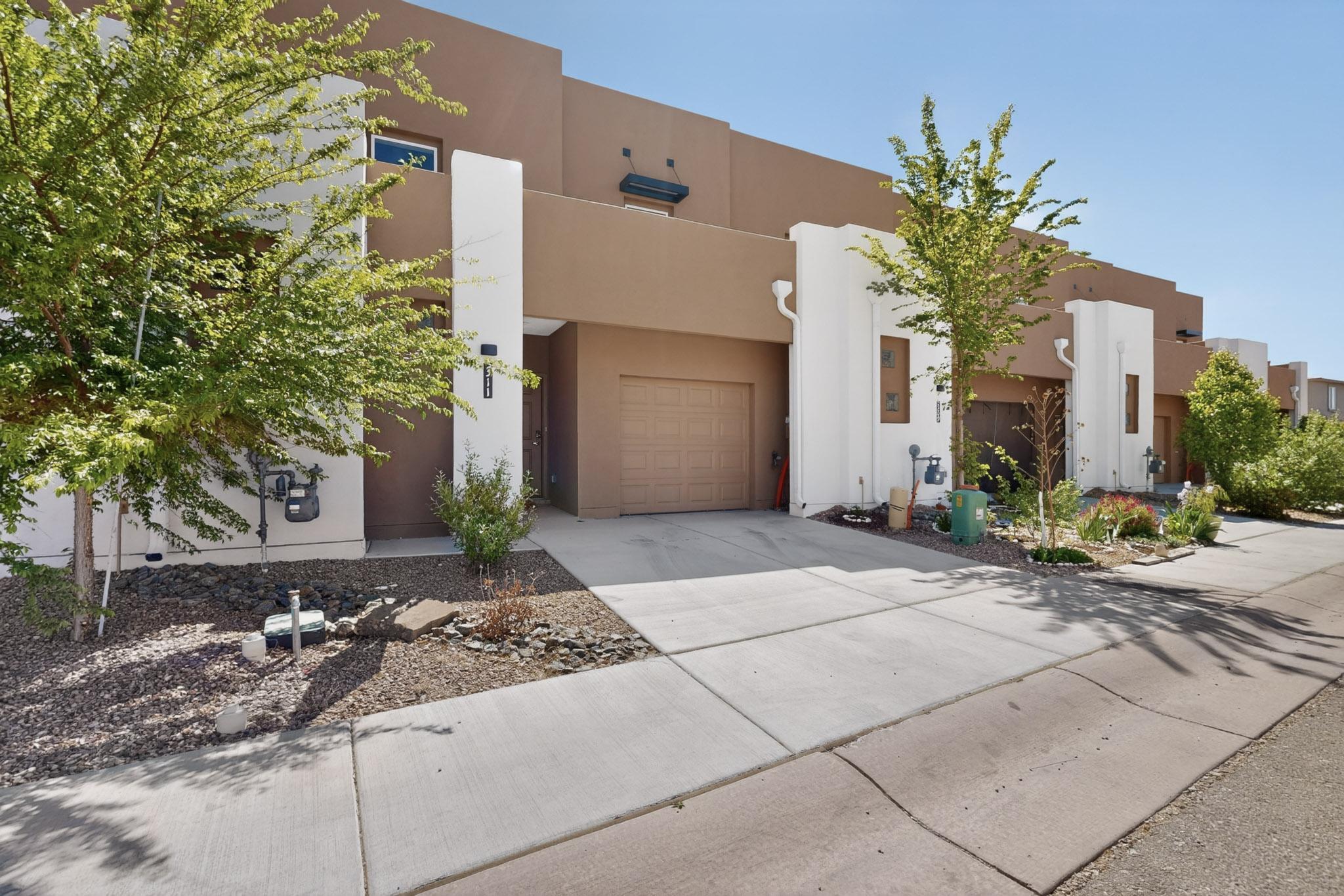 Photo 3 — 311 San Clemente Avenue NW