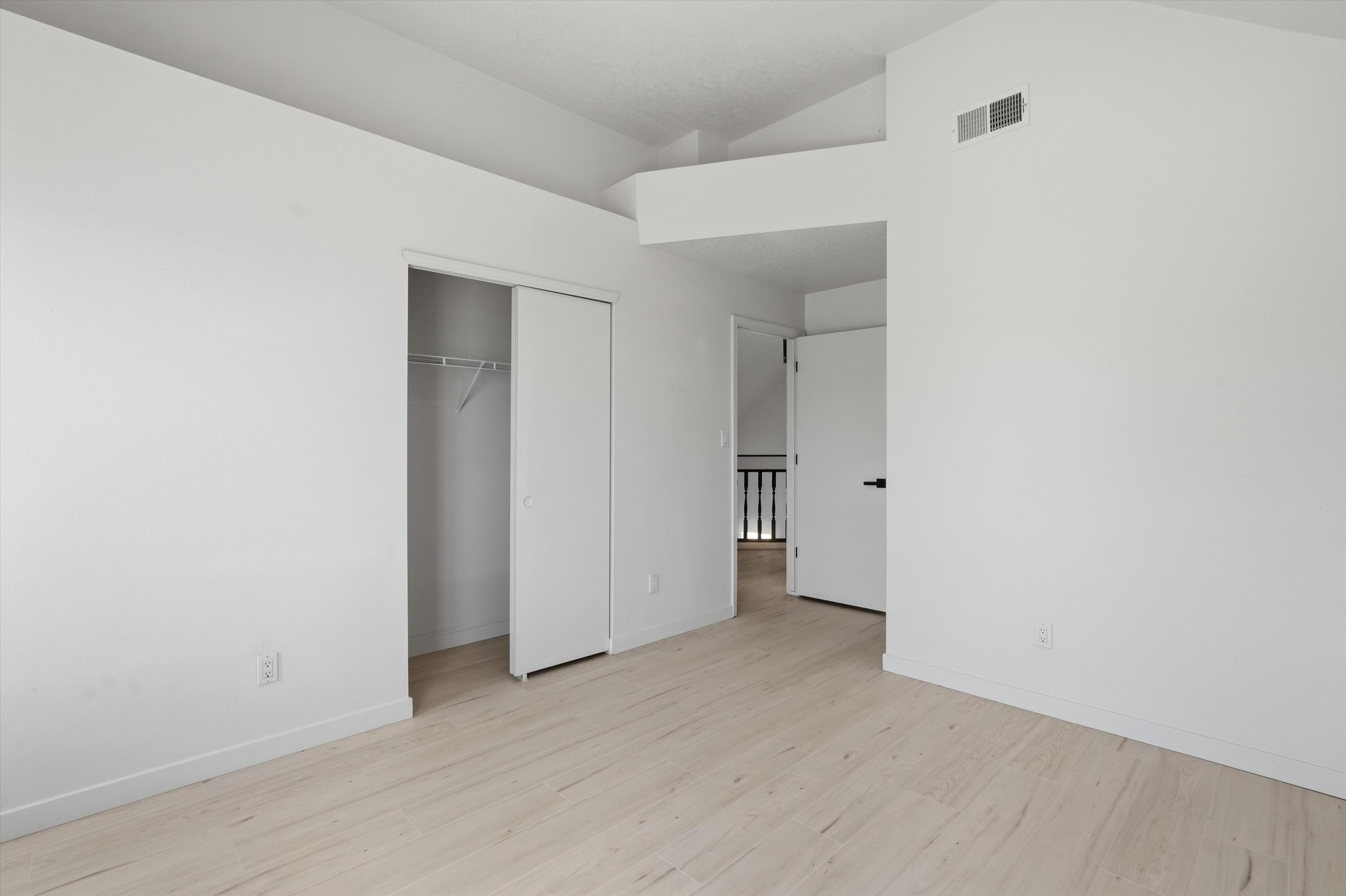 Photo 9 — 4417 Cattleya Road NW