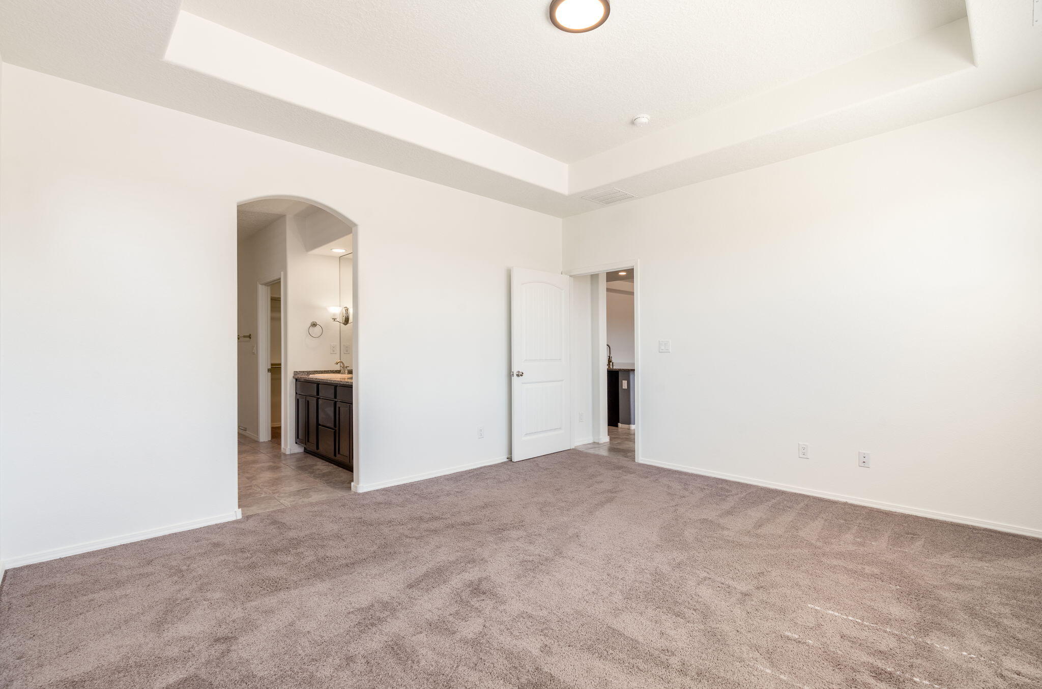 Photo 20 — 3888 Kodiak Road NE