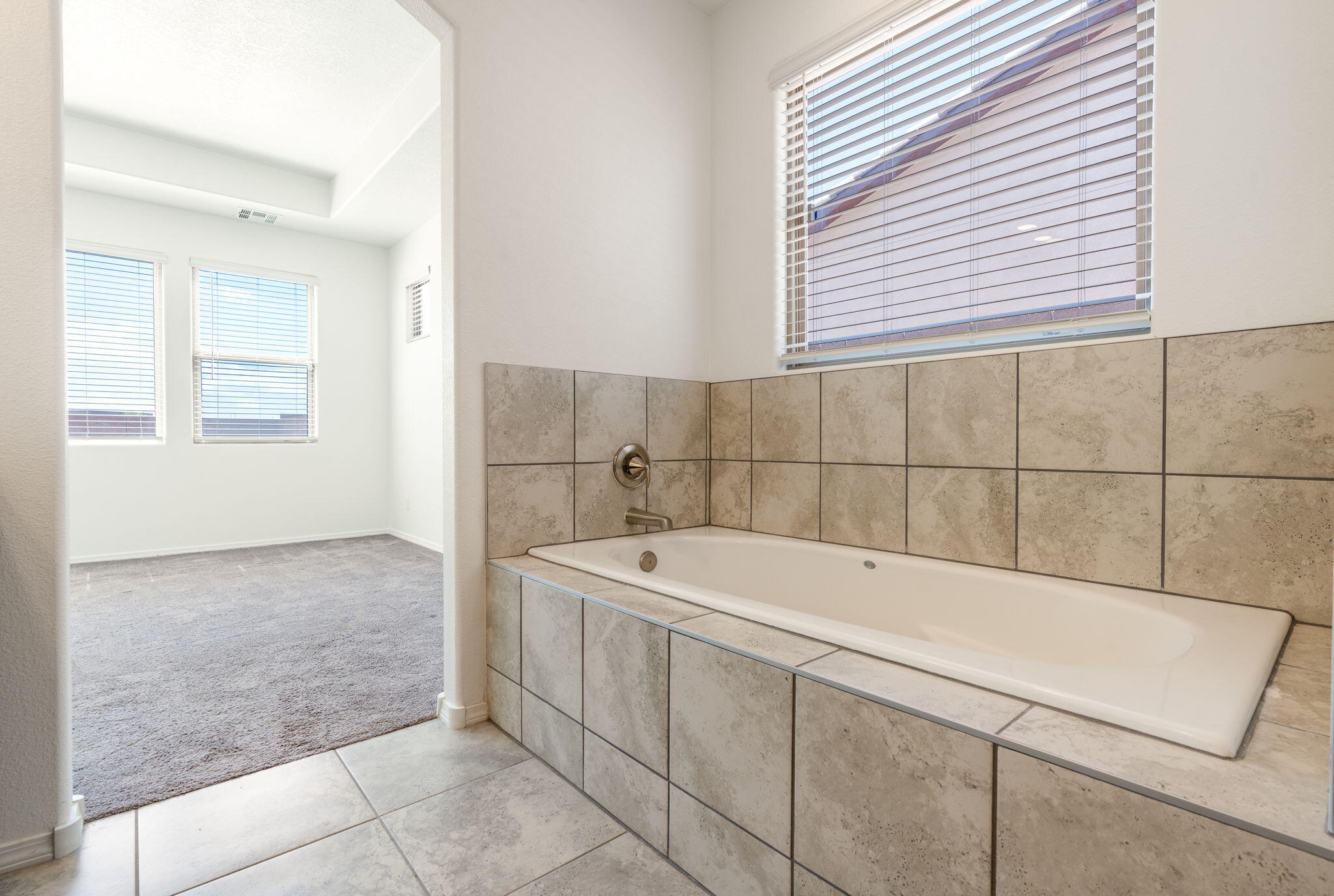 Photo 17 — 3888 Kodiak Road NE