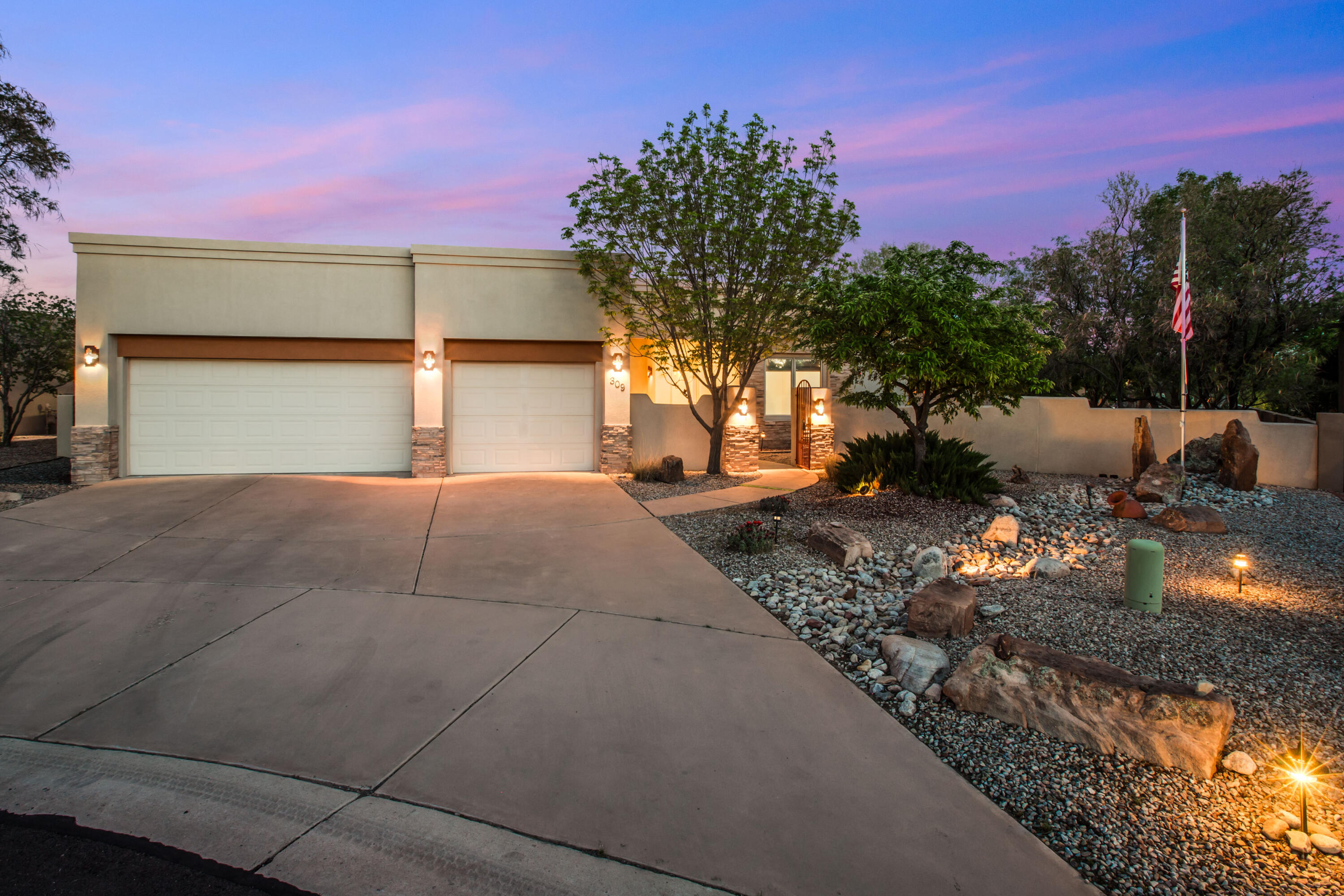309 Plaza Muchomas, Bernalillo, NM