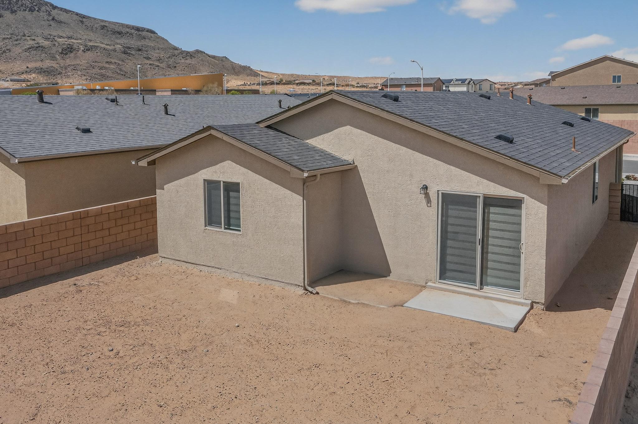 Photo 7 — 410 Hicks Drive SW