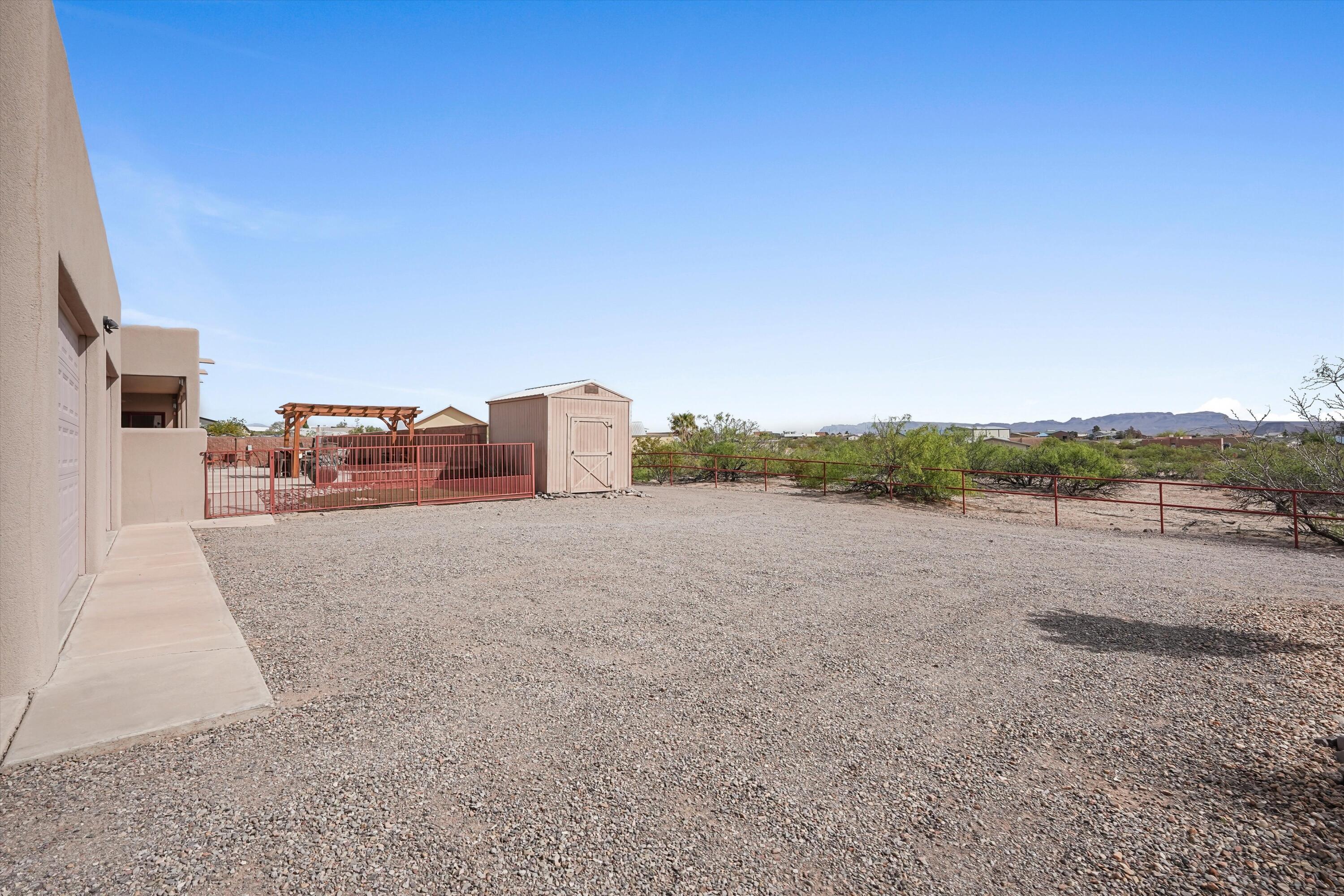 Photo 6 — 401 Roadrunner Circle