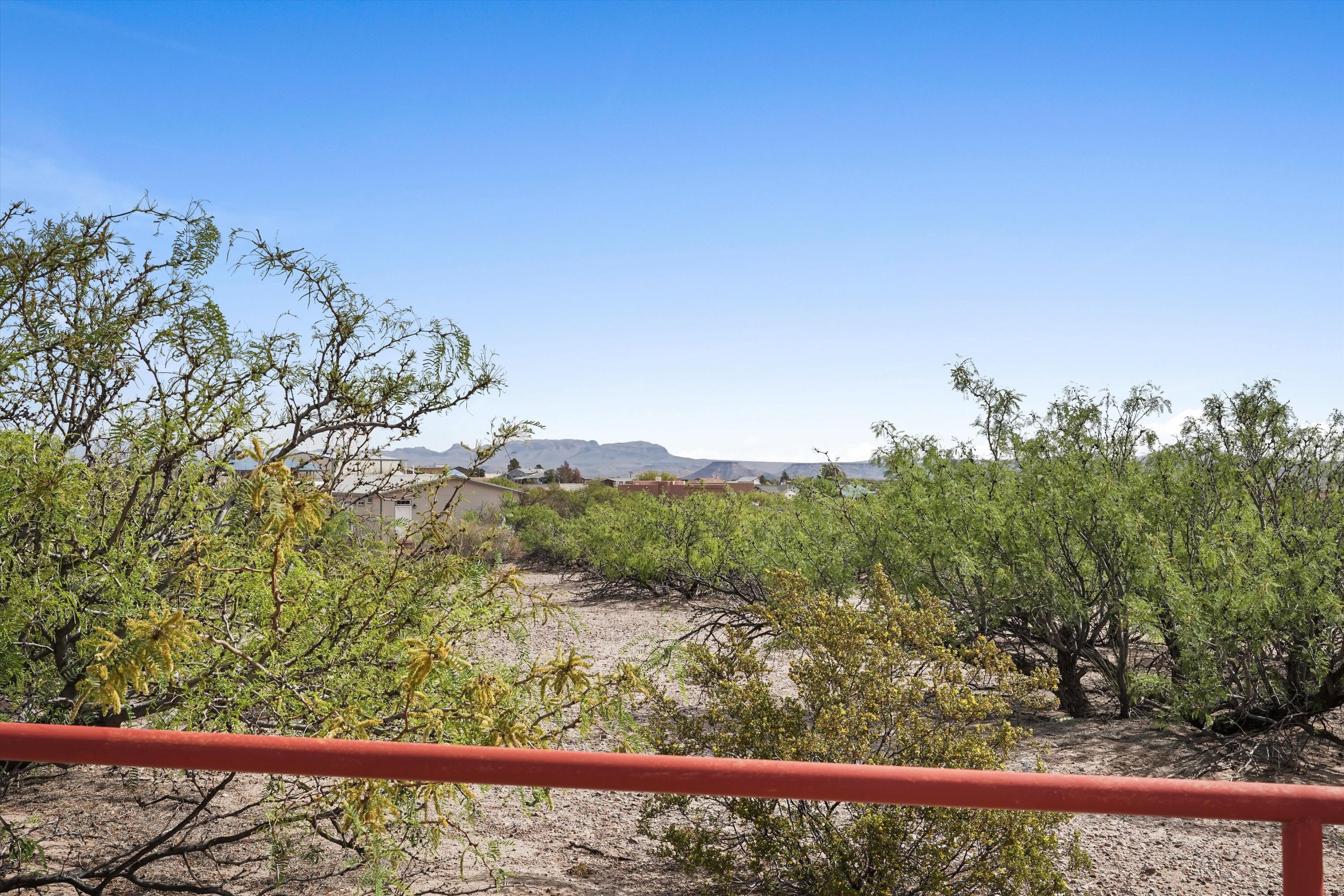 Photo 9 — 401 Roadrunner Circle