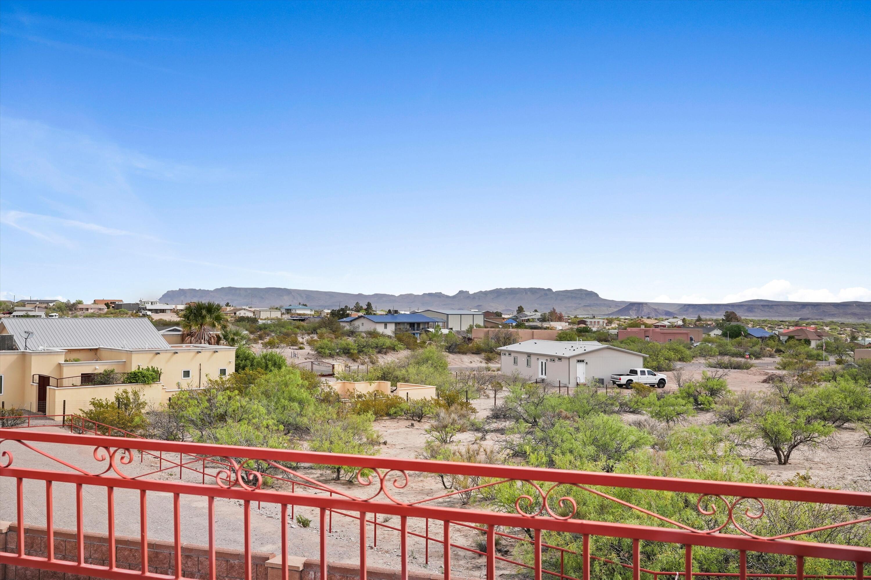 Photo 5 — 401 Roadrunner Circle